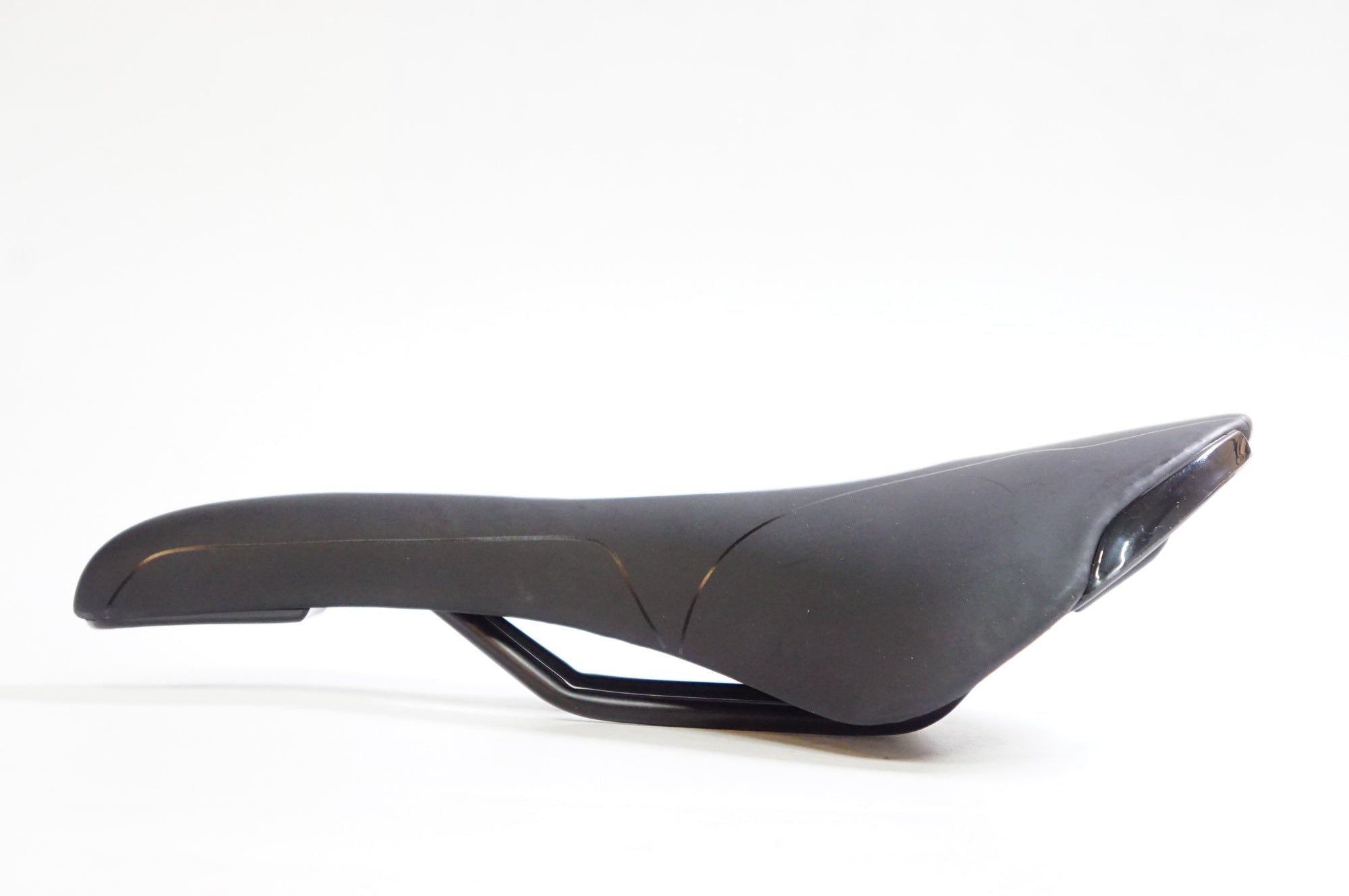 SELLE ROYAL 「セラロイヤル」 RE.MED 2 サドル / 熊谷本店