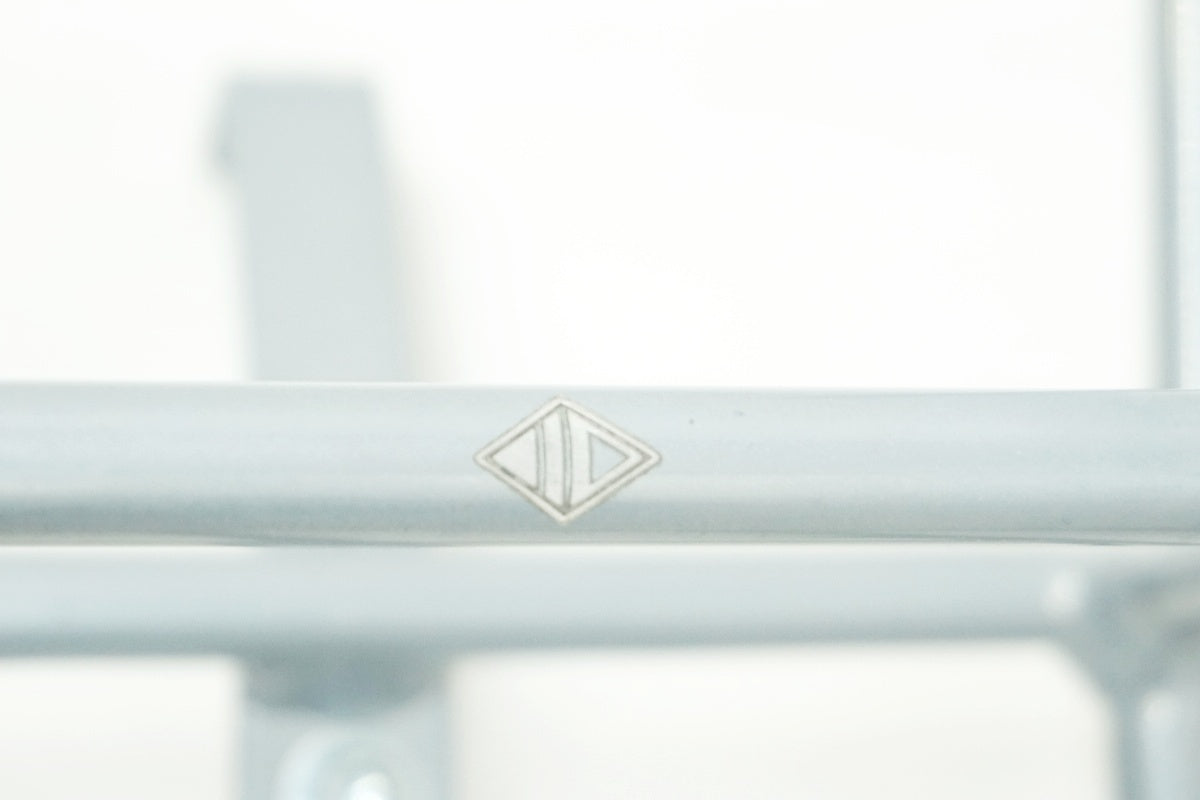 ADEPT 「アデプト」 フロントキャリア / 大阪美原北インター店