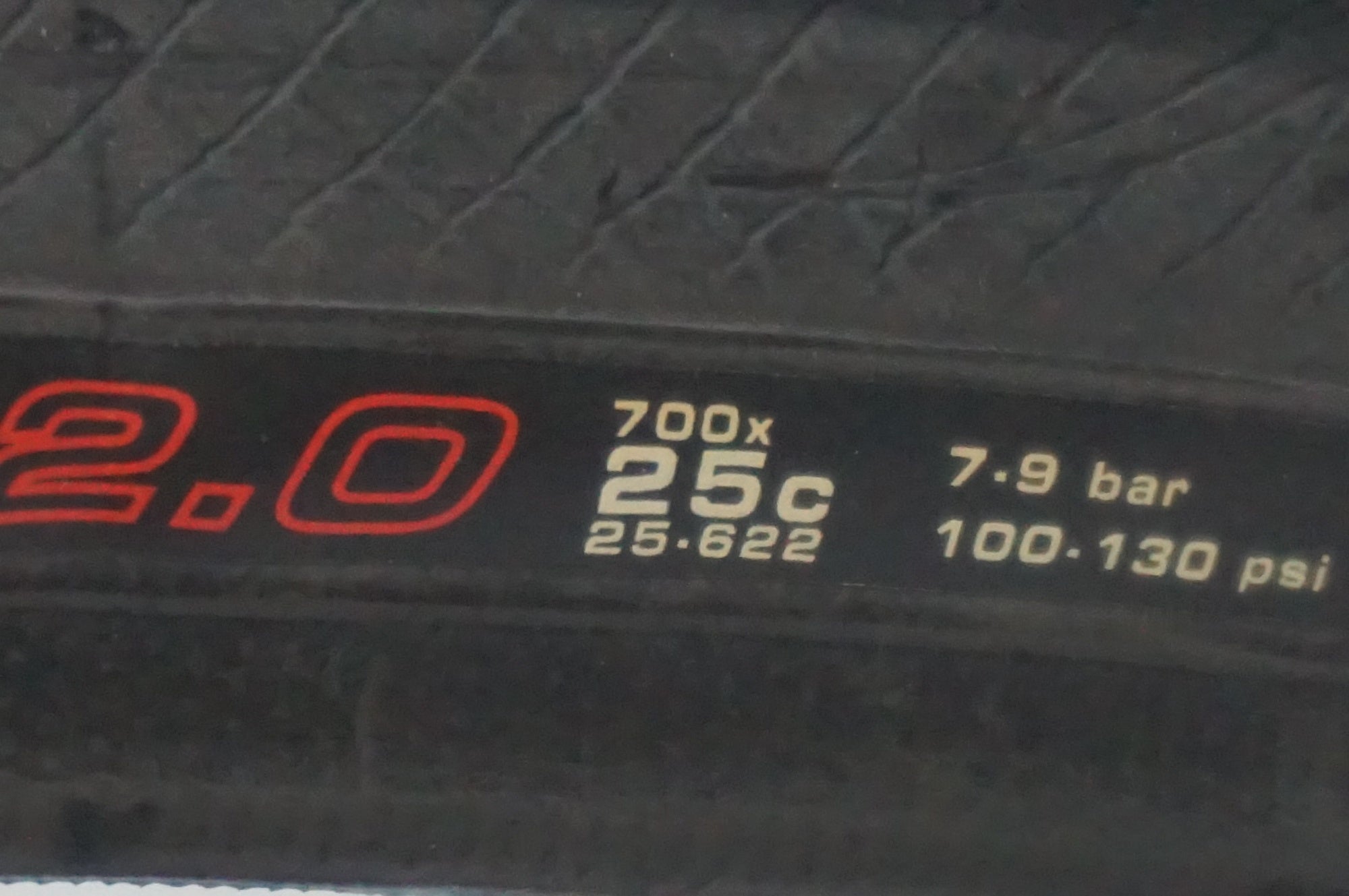 VITTORIA 「ヴィットリア」 RUBINO PRO 700×25C タイヤ / 福岡店