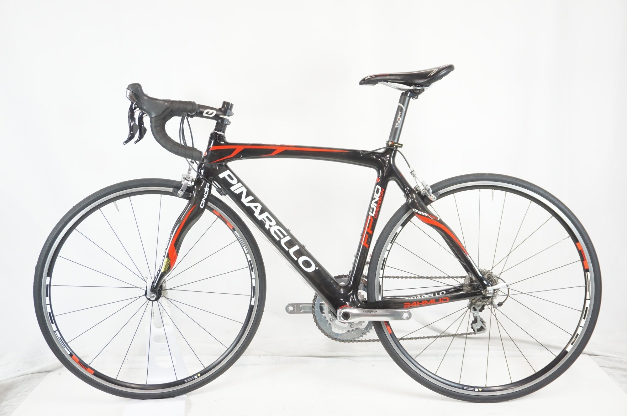 PINARELLO FPーUNO ロードバイク 要整備　引取限定 PINARELLO 「ピナレロ」 FP UNO CARBON 2013年モデル ロードバイク