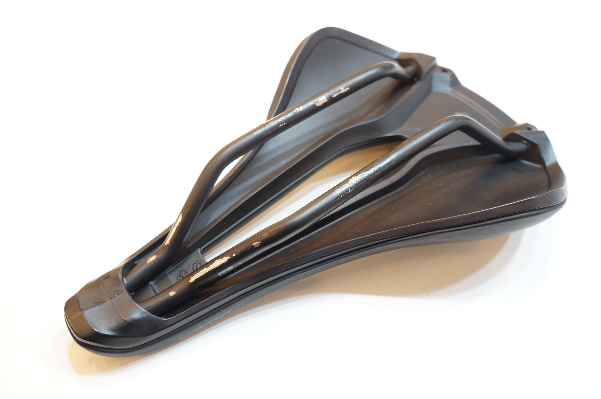 スペシャライズド　パワーサドル　※未使用品 人間工学に基づく設計を科学で検証 Power Mirrorに新たなグレードが