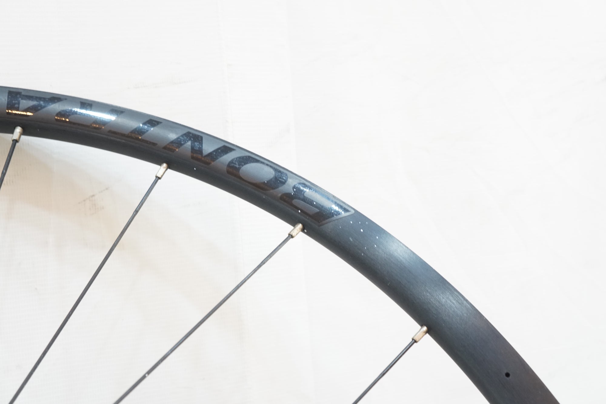 BONTRAGER 「ボントレガー」 PARADIGM COMP DISC シマノ11速 ホイールセット / バイチャリ浦和ベース