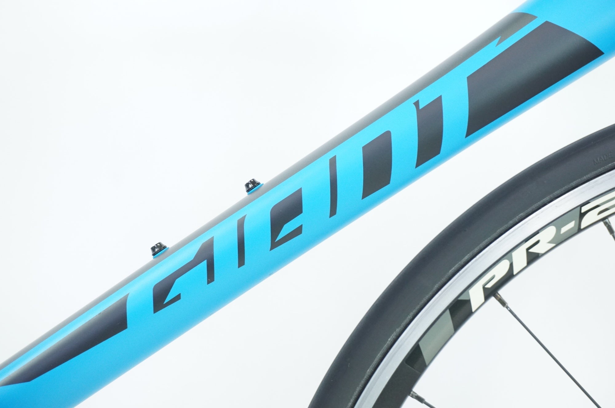 GIANTcontend sl1フレームのみ　引き取り豊田市 GIANT 「ジャイアント」 CONTEND SL1 2017年モデル ロードバイク