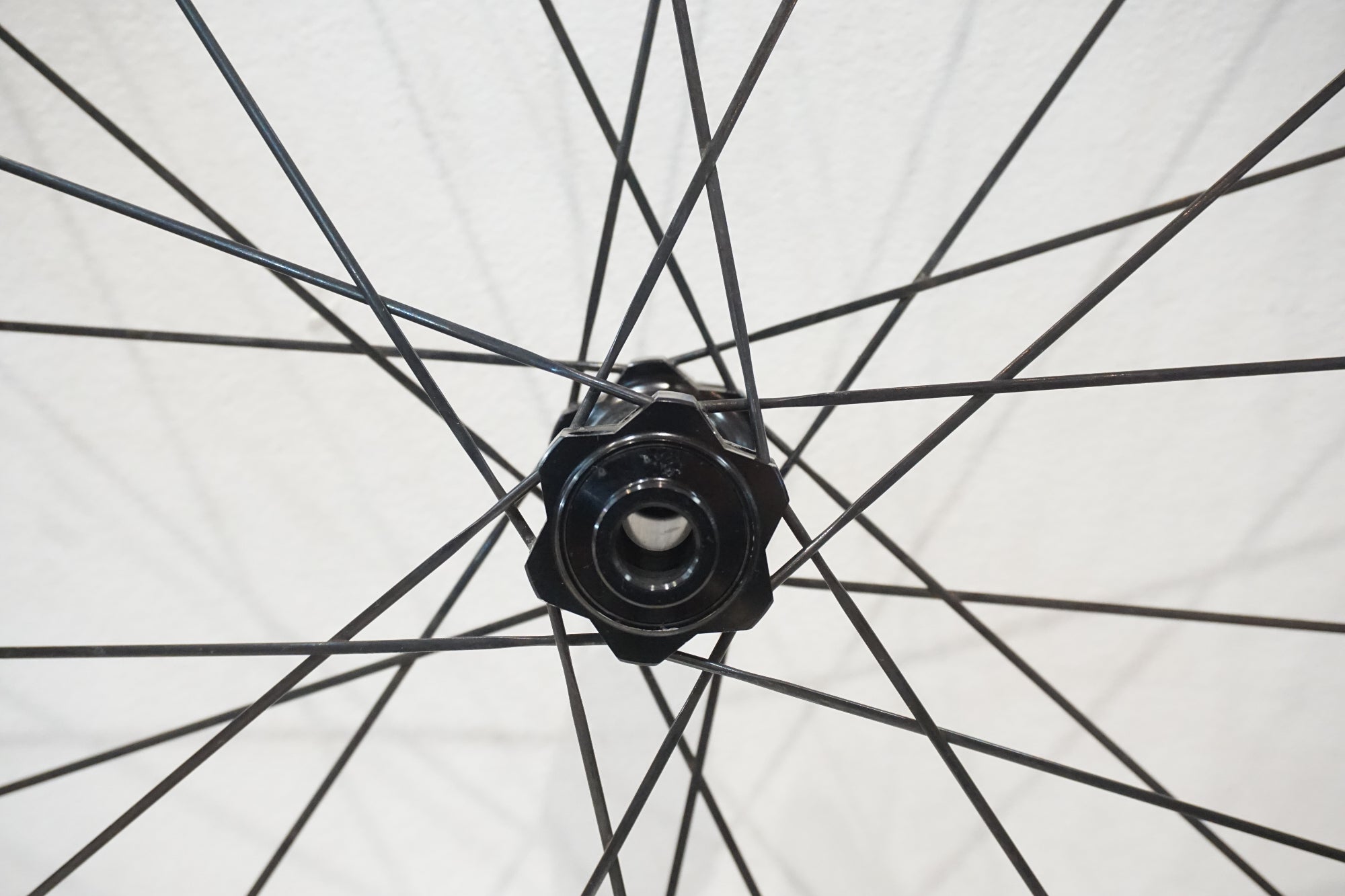 BONTRAGER 「ボントレガー」 AEOLUS PRO 37 DISC フロントホイール