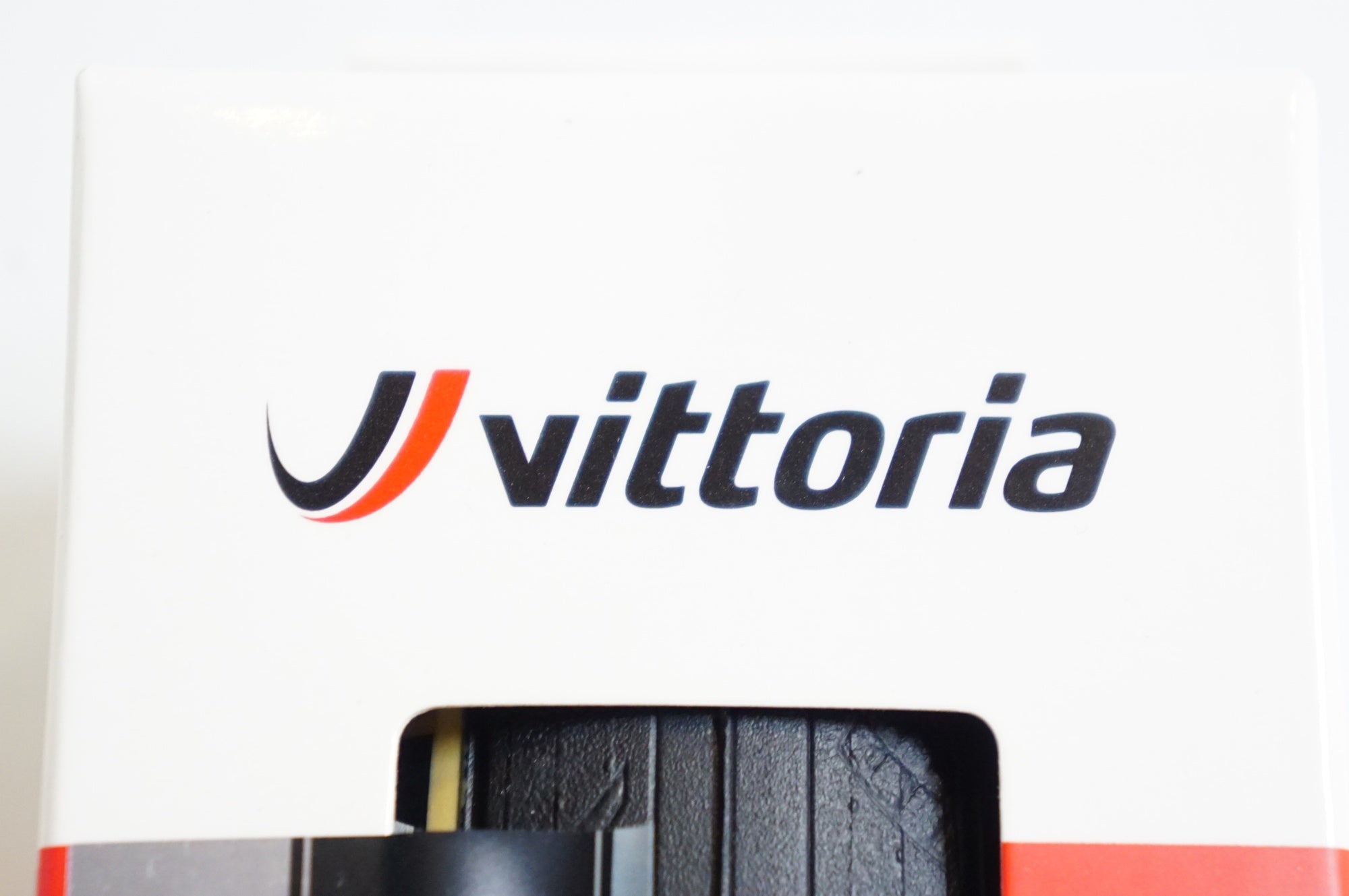 VITTORIA 「ヴィットリア」 ZAFFIRO PRO 700x28C タイヤ / 熊谷本店