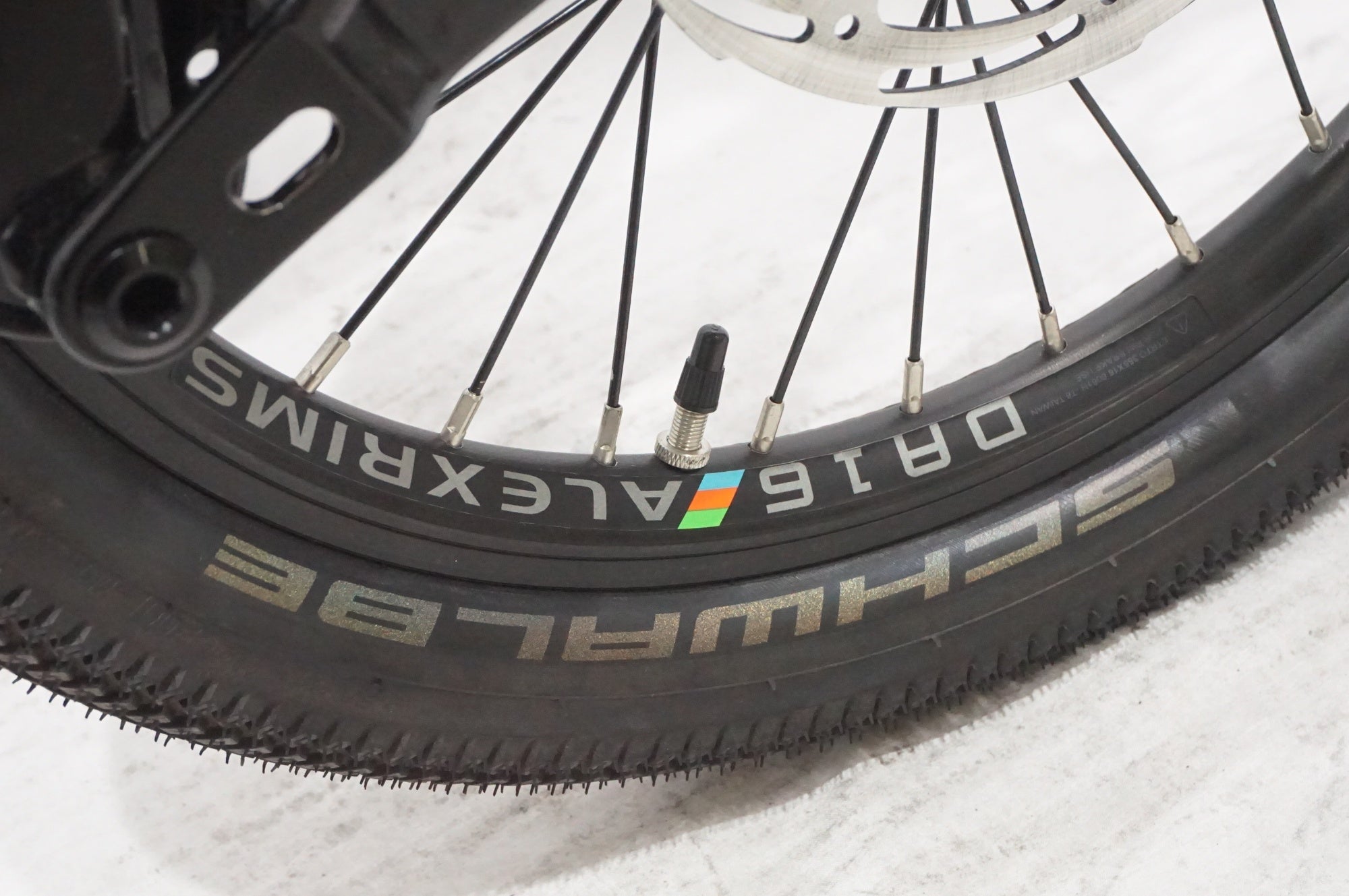 R&M 「リーズアンドミューラー」 BIRDY CLASSIC EVO 2024年モデル 18インチ 折りたたみ自転車 / AKIBA店