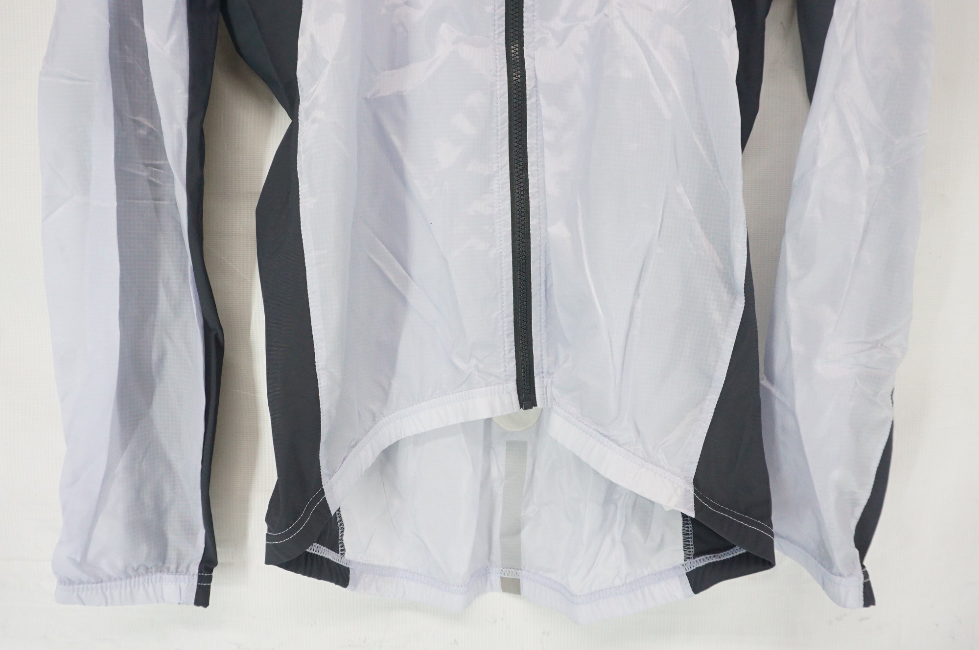 Castelli カステリ 中綿ウィンドブレーカー Lサイズ CASTELLI 「カステリ」 SUPERLEGGERA Lサイズ ウインドブレーカー