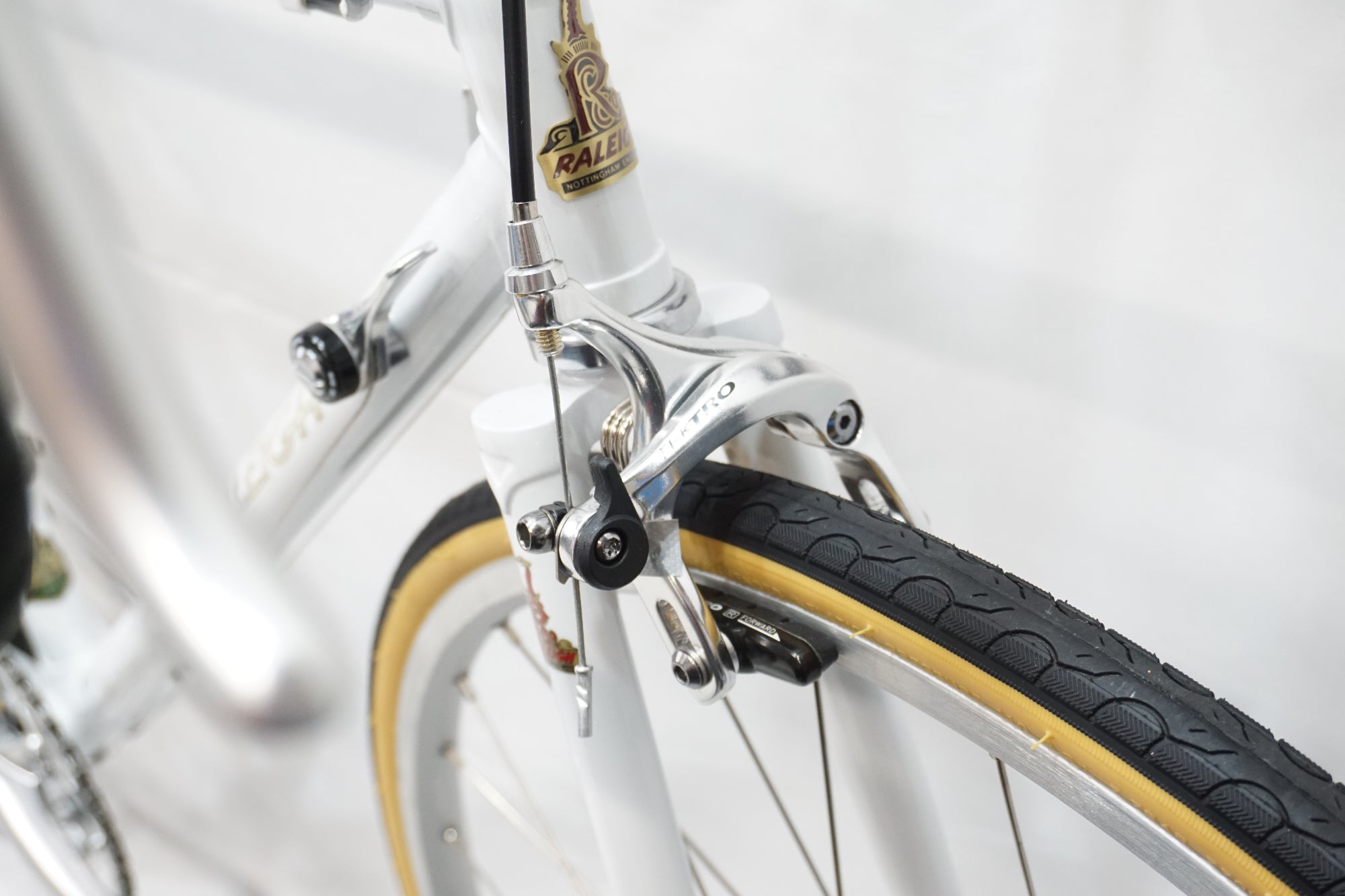 RALEIGH 「ラレー」 CLR CLUB RACE 2025年モデル ロードバイク / 大宮