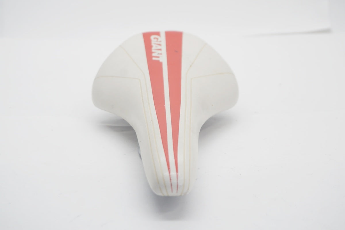 GIANT「ジャイアント」 VL-1184 サドル/ 京都八幡店