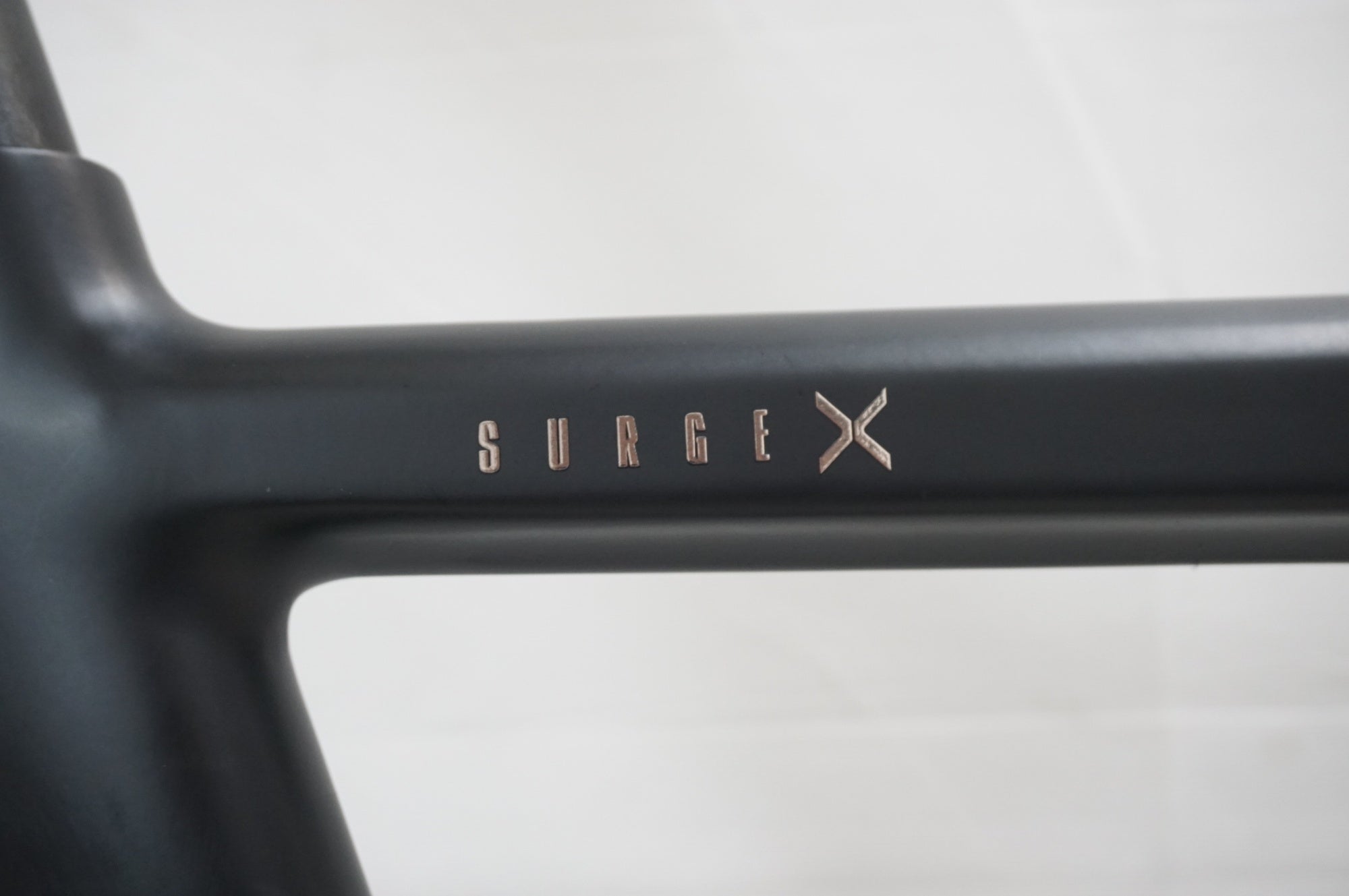 TERN 「ターン」 SURGE X 2024年頃モデル 20インチ ミニベロ / 福岡アイランドシティ店