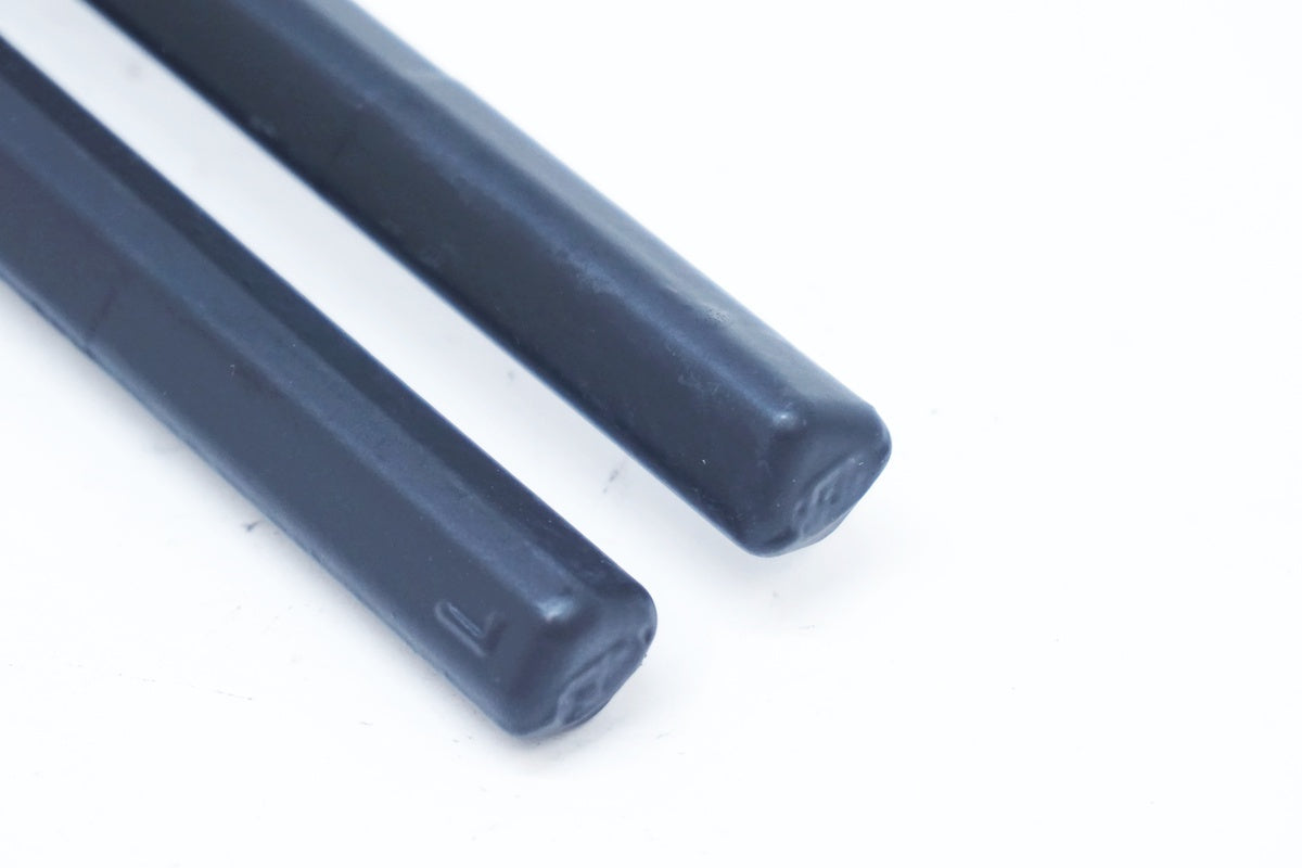 PLETSCHER 「プレッチャー」 センタースタンド / 大阪美原北インター店