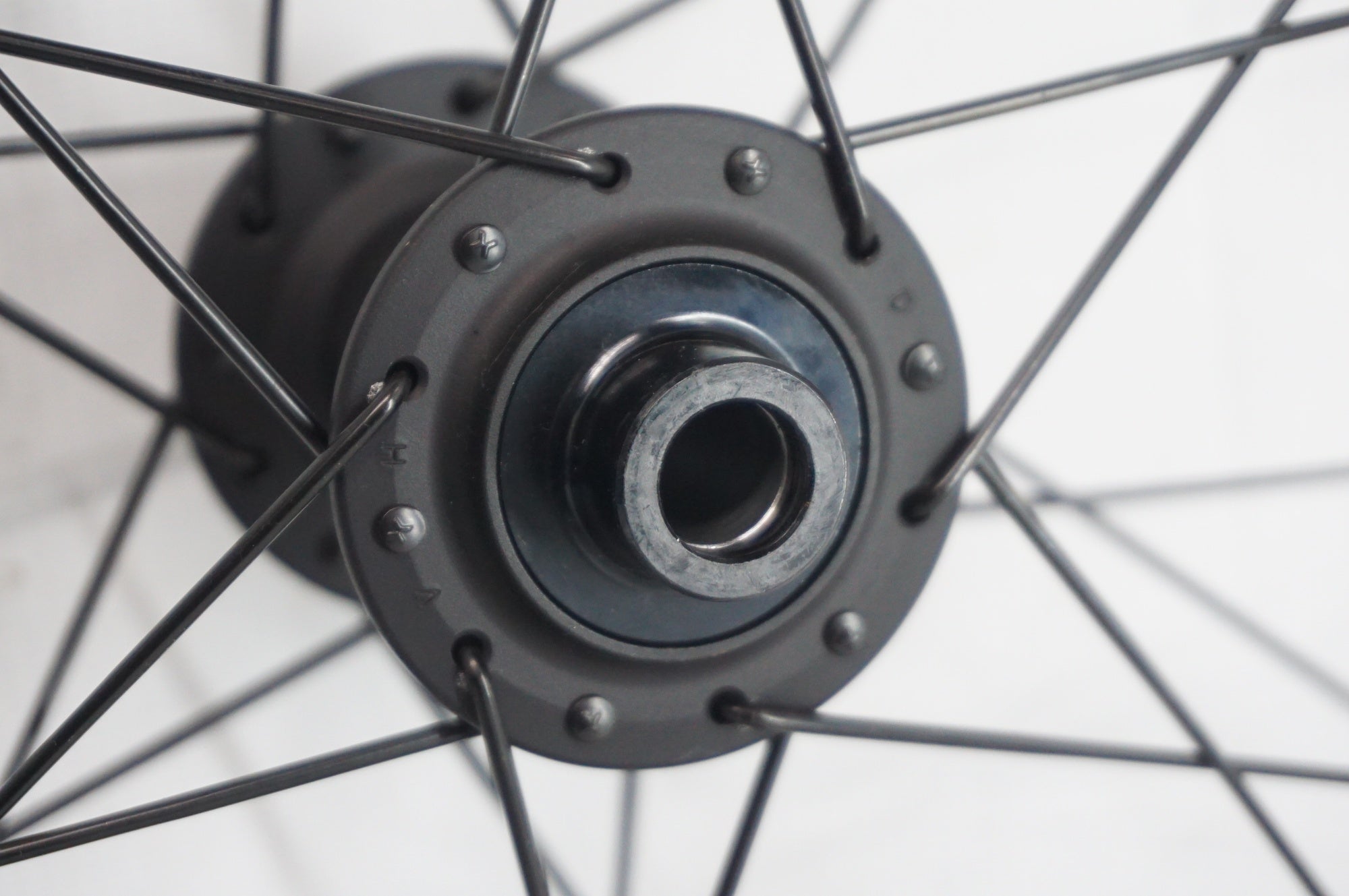 BONTRAGER 「ボントレガー」 PARADIGM COMP 25 シマノ11速 ホイールセット / 阪急塚口店