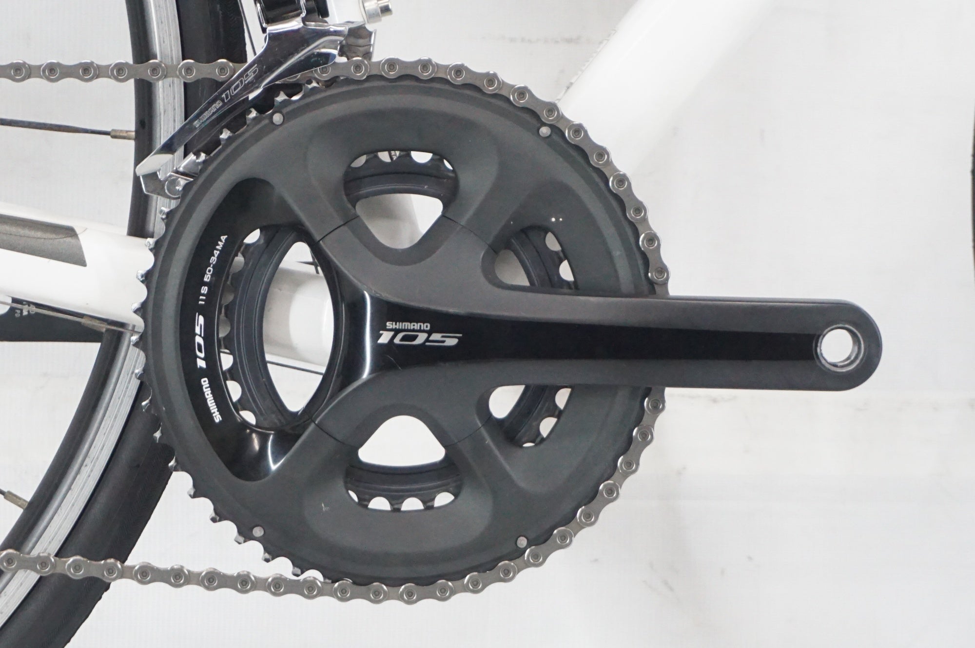 TREK 「トレック」 MADONE 2.1 C H2 2015年モデル ロードバイク / 阪急