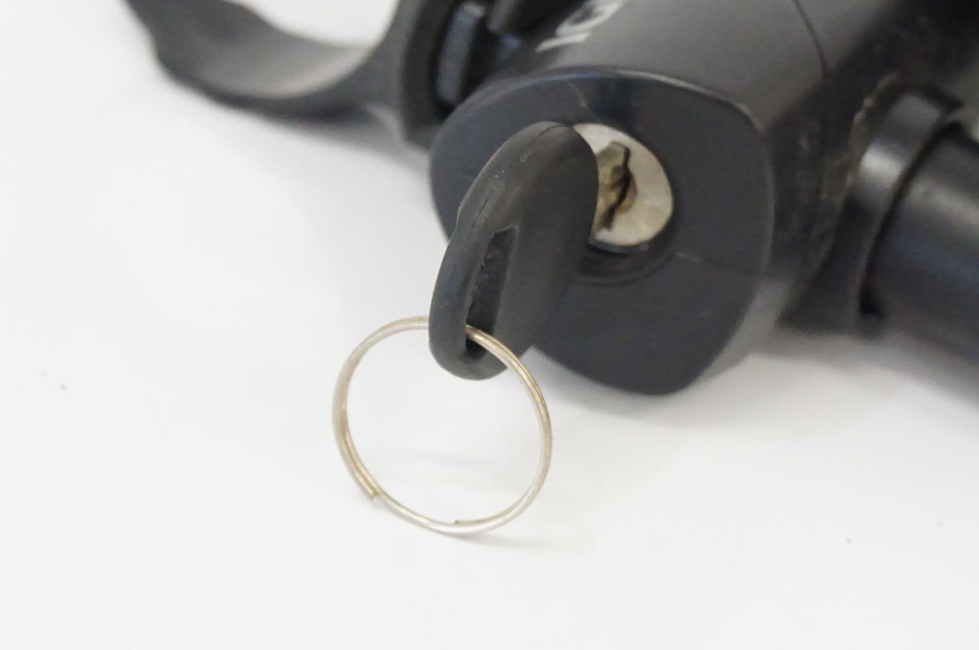 IGNIO 「イグニオ」 ワイヤーロック / 浜松店