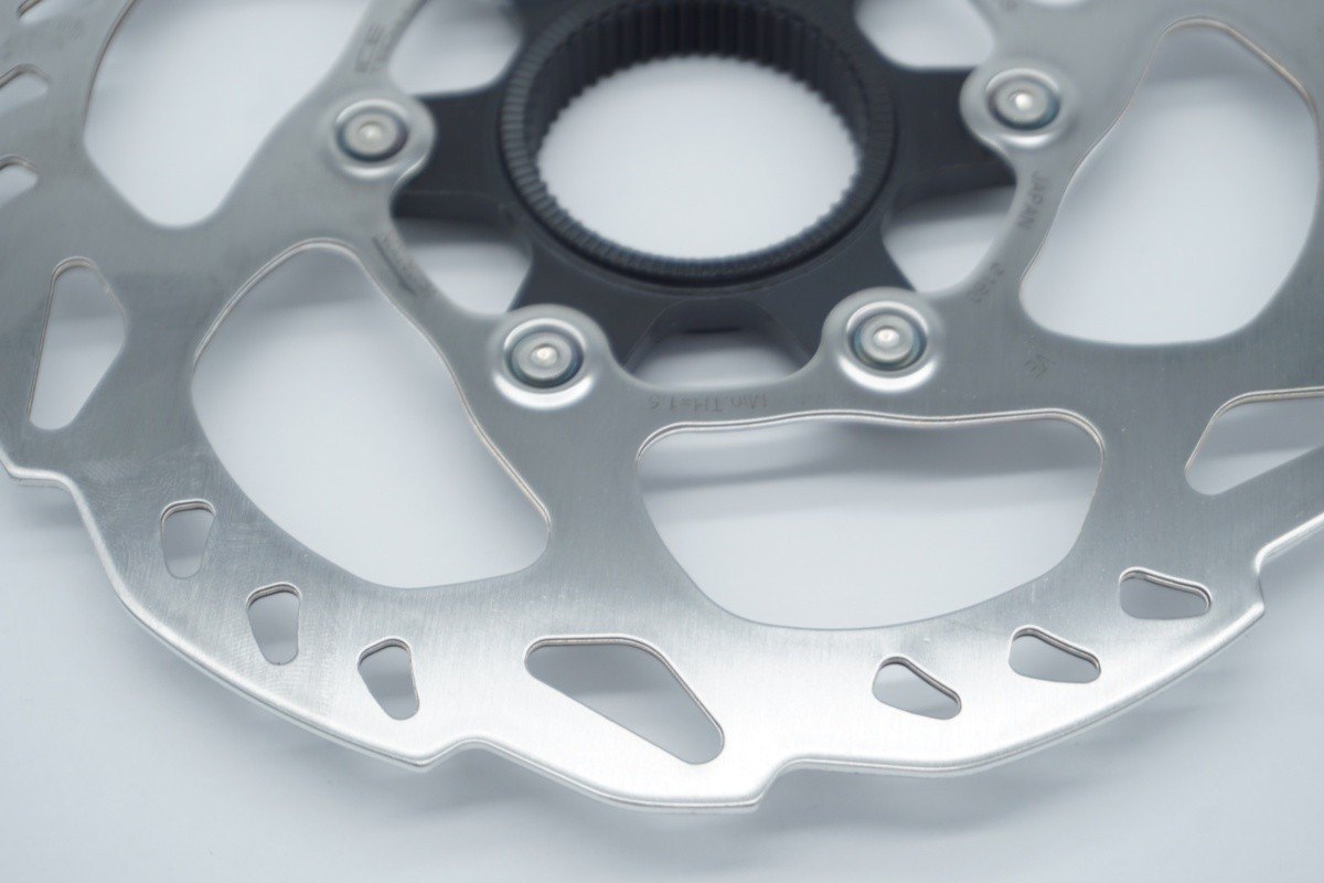 SHIMANO 「シマノ」 SM-RT70-S φ160 ディスクブレーキローター / 滋賀