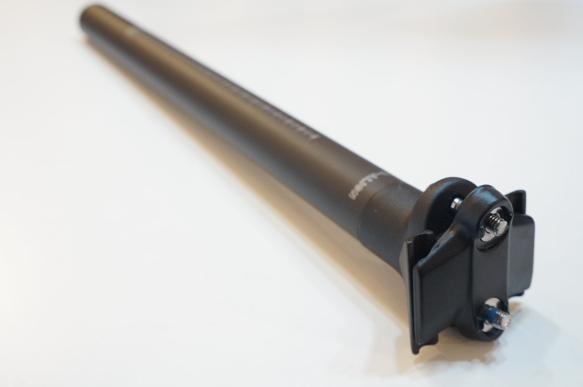 GIANT 「ジャイアント」 カーボン 380mm シートポスト / バイチャリ浦和ベース