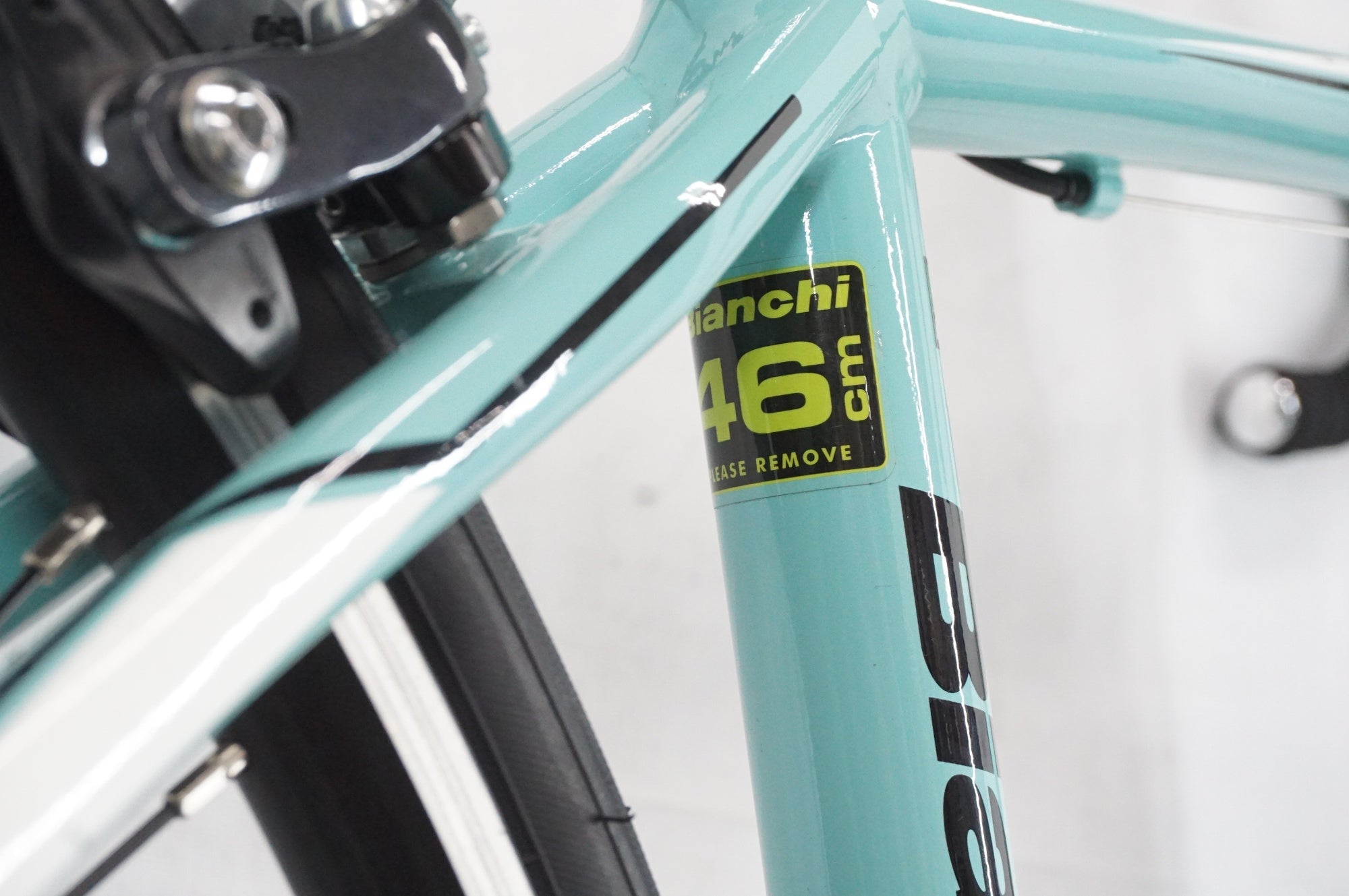 Bianchi ロードバイク SORA 付属品多め BIANCHI 「ビアンキ」 VIA NIRONE7 SORA 2017年モデル ロードバイク