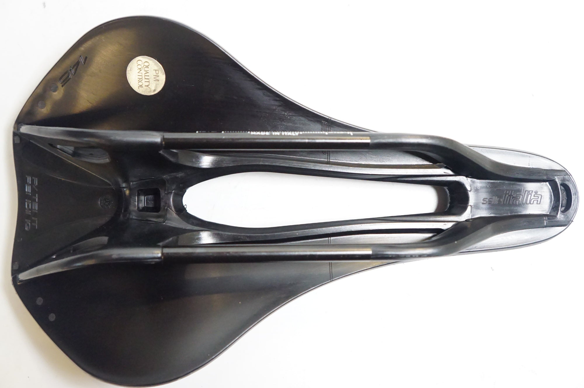 SELLE ITALIA 「セライタリア」 NOVUS BOOST EVO サドル / 熊谷本店