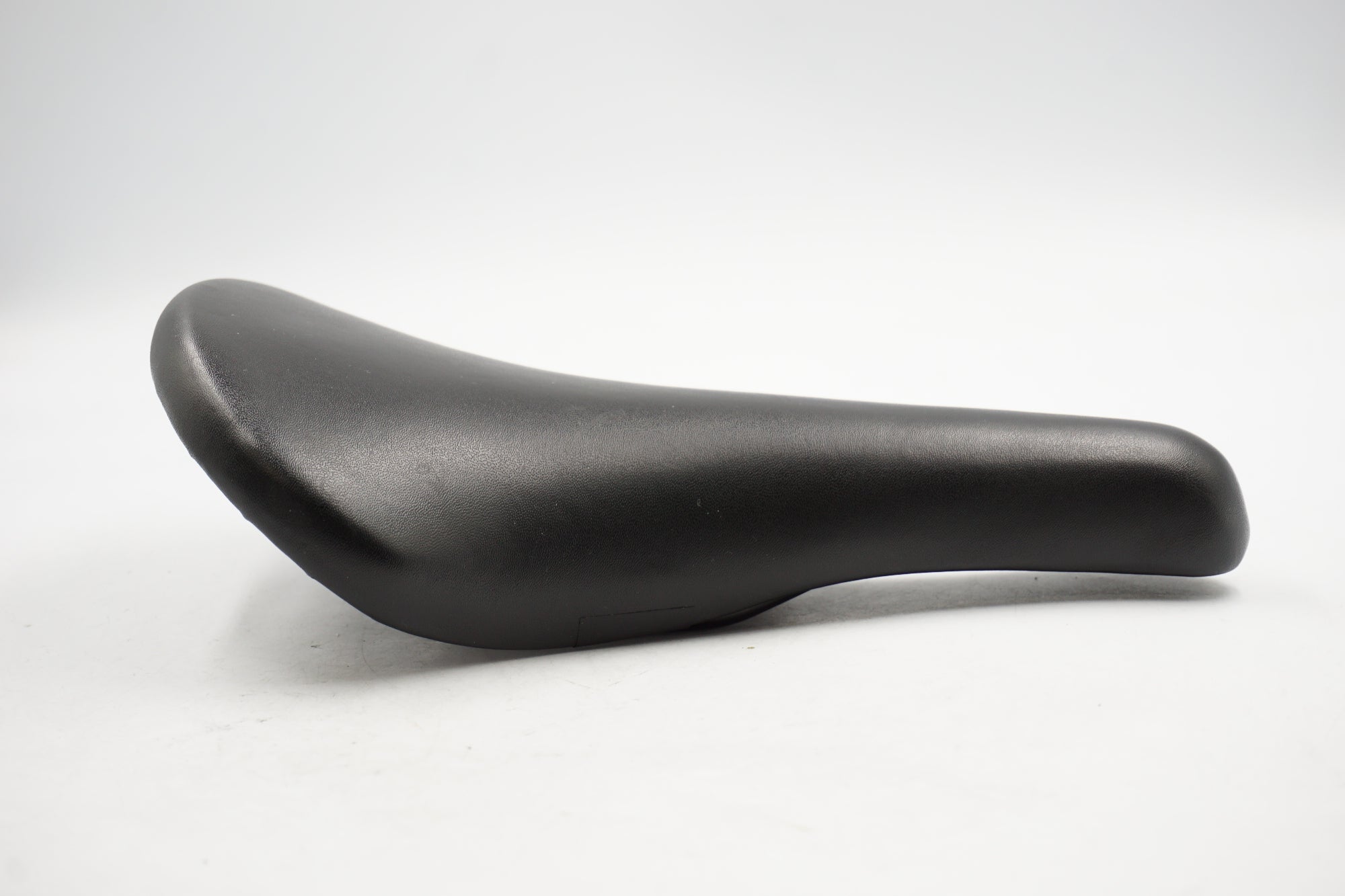 CIONLLI 「シャンリー」 サドル / 奈良店