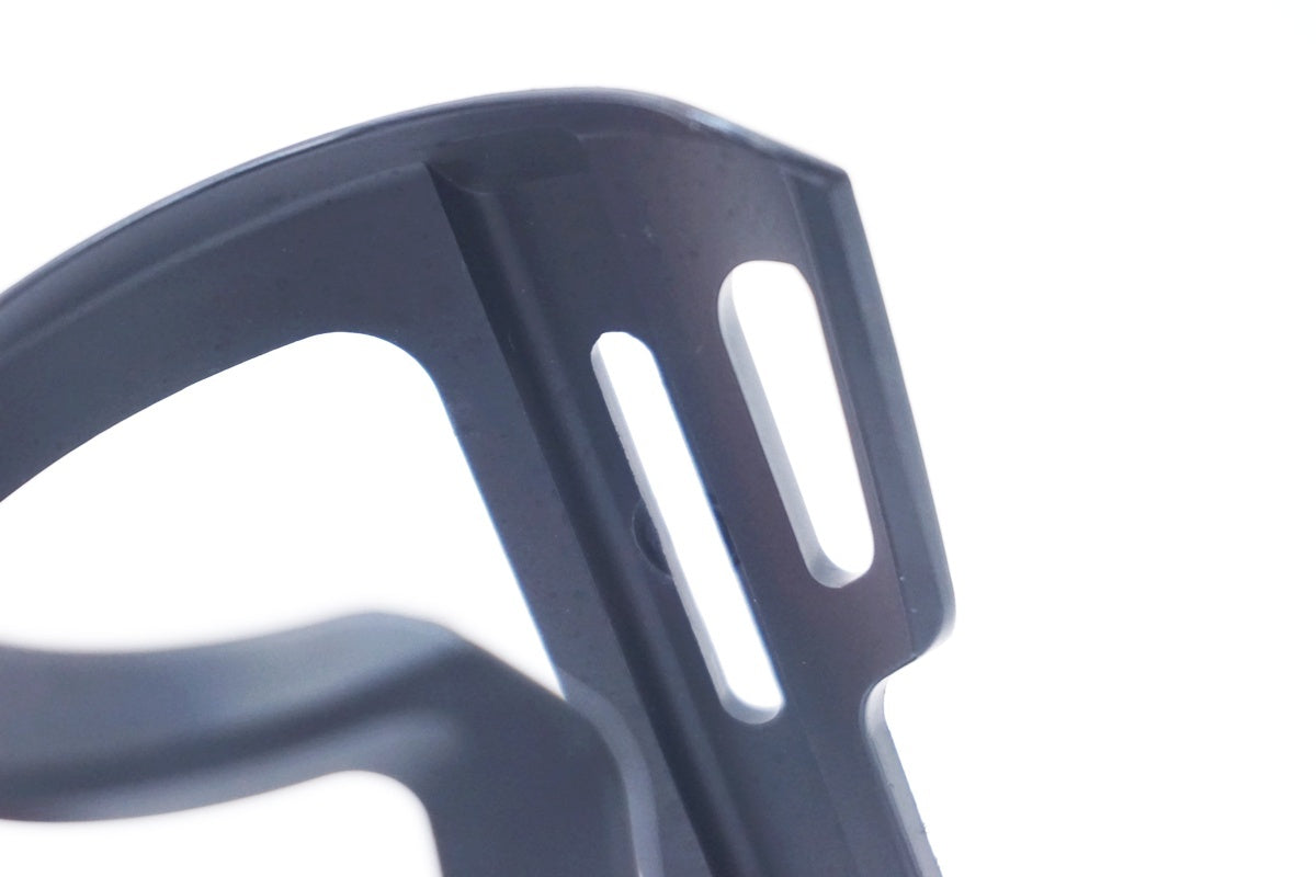 GIANT 「ジャイアント」 ボトルケージ / 大阪美原北インター店