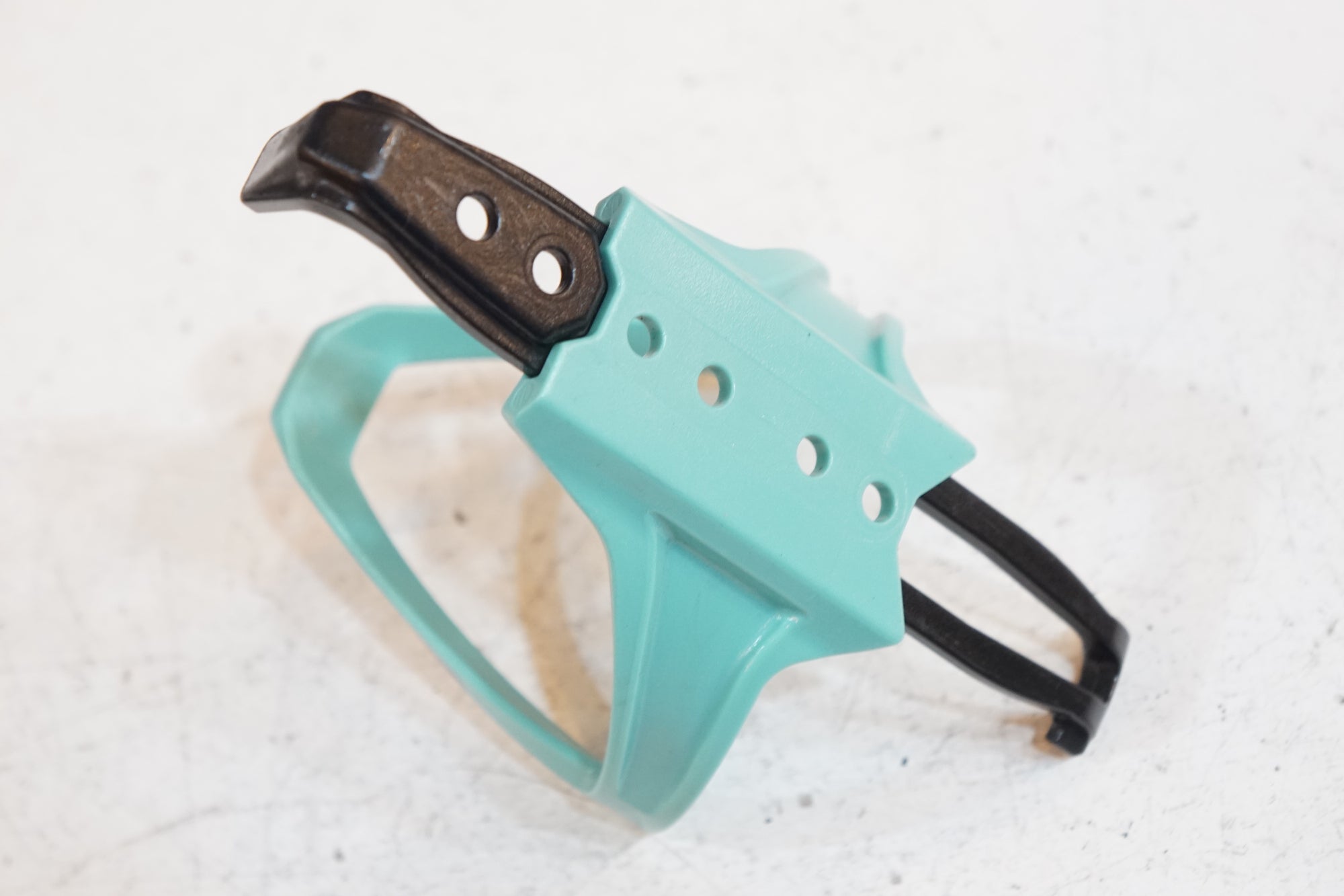 BIANCHI 「ビアンキ」 ボトルケージ / バイチャリ浦和ベース