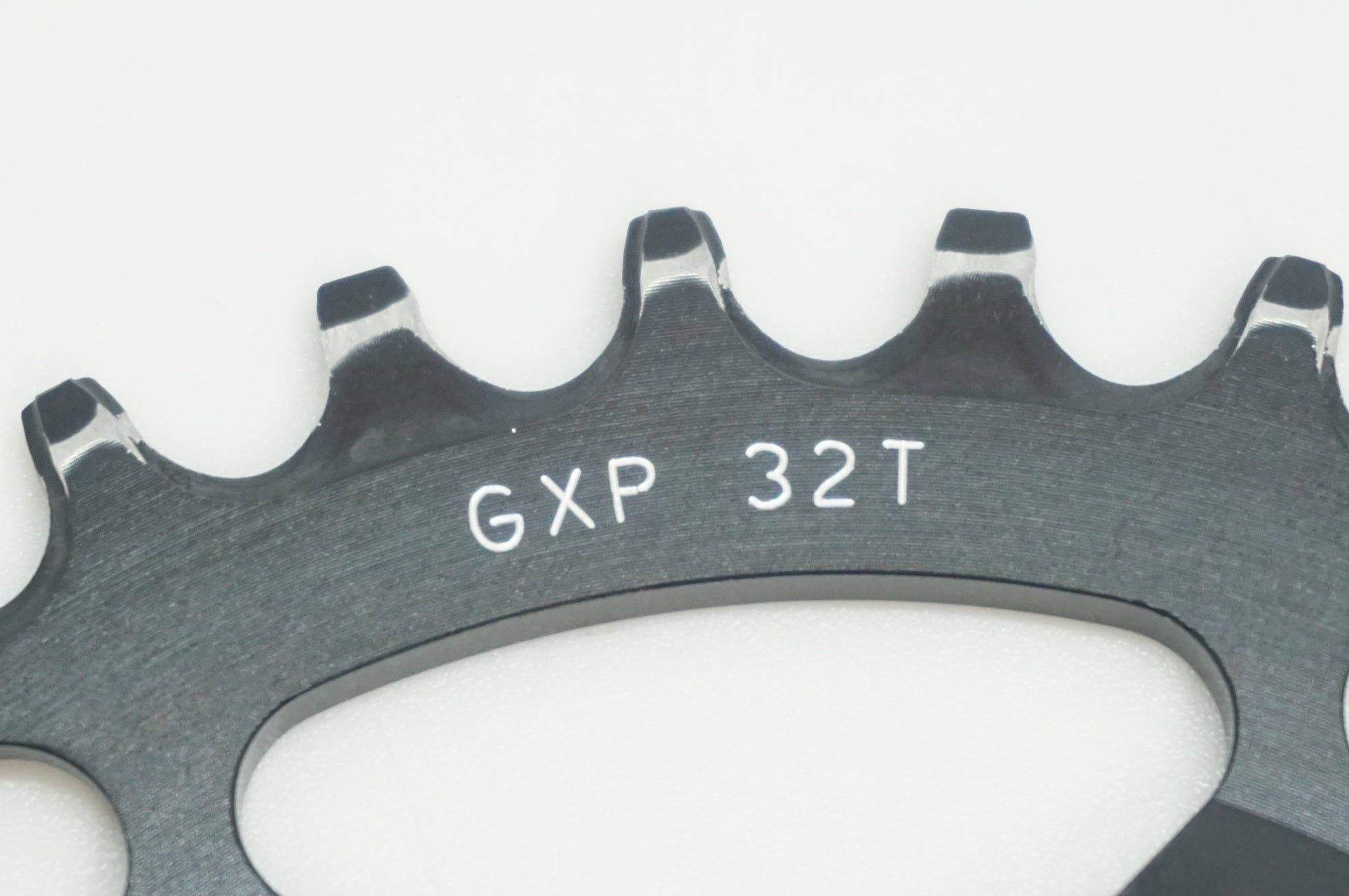 WOLF TOOTH 「ウルフトゥース」 GXP 32T チェーンリング / 福岡店