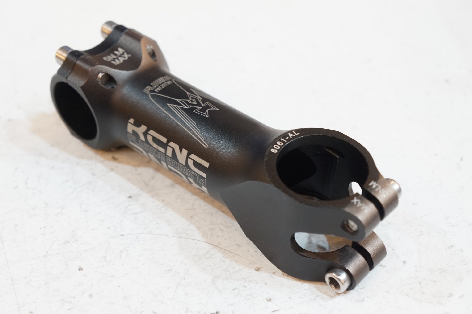 KCNC 「ケーシーエヌシー」 FRYRIDE φ25.4 100mm ステム / バイチャリ浦和ベース