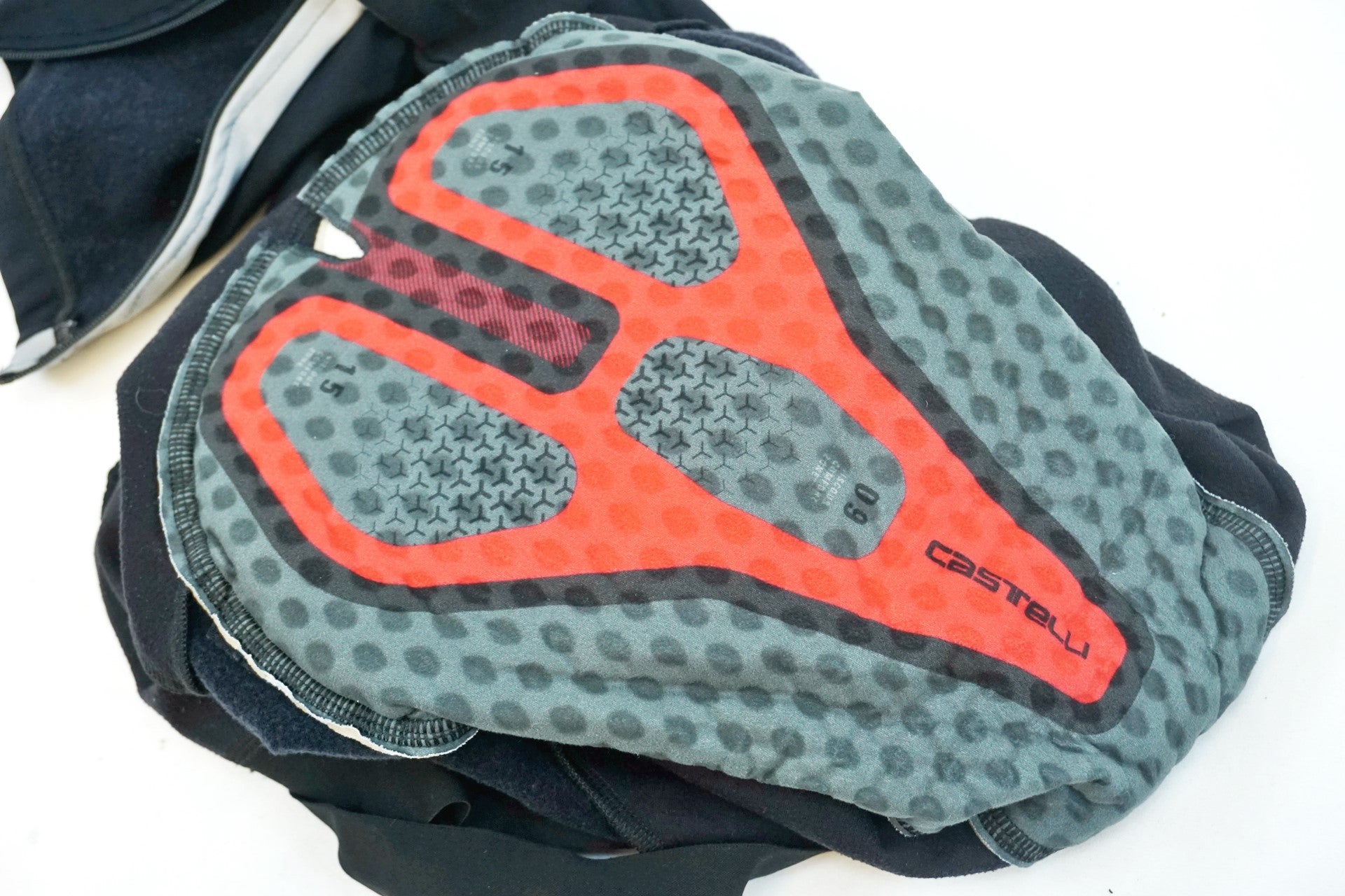 CASTELLI 「カステリ」 ROSSO CORSA XLサイズ ビブタイツ / 有明