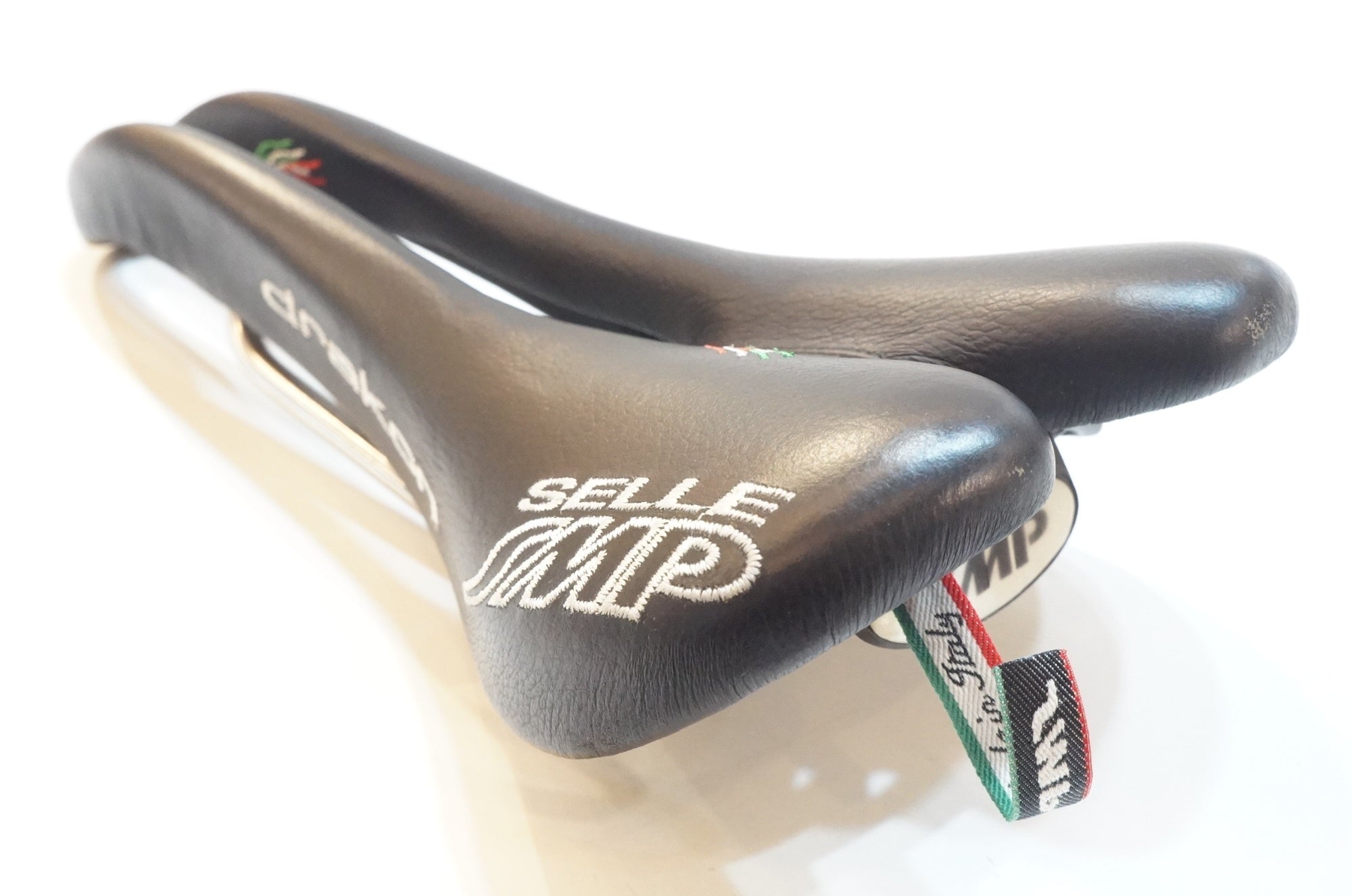 SELLE SMP 「セラエスエムピー」 DRAKON サドル / バイチャリ浦和ベース