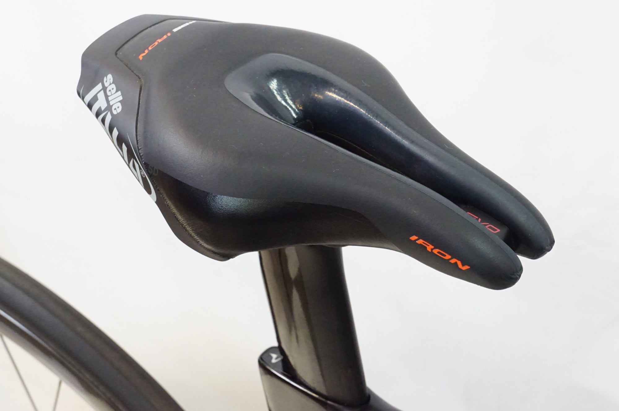 PIINARELLO 「ピナレロ」　BOLIDE TR+ 2019年モデル タイムトライアルバイク / 熊谷本店
