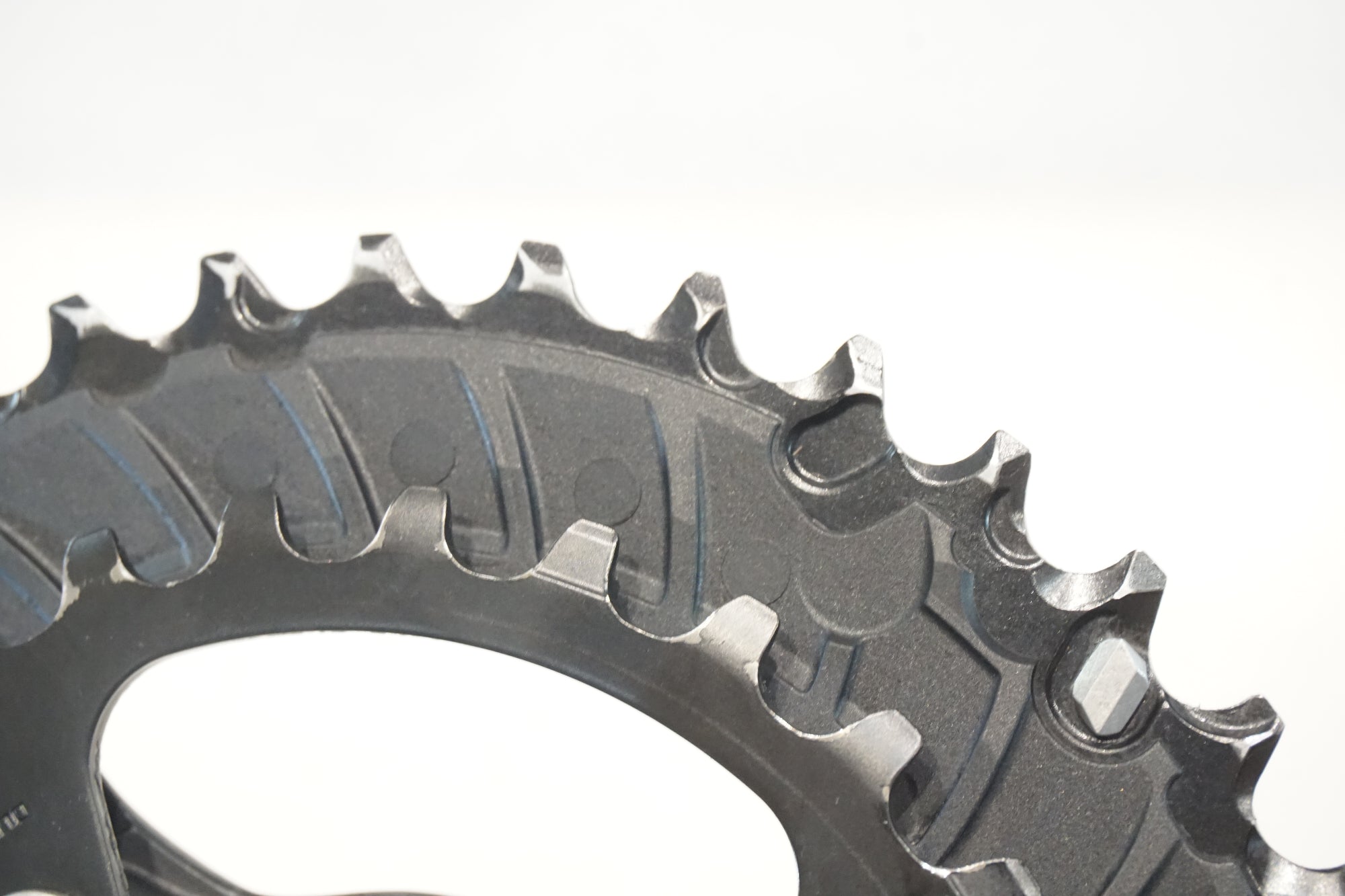 SHIMANO 「シマノ」 DEORE FC-M6000 38-28T 175mm クランクセット