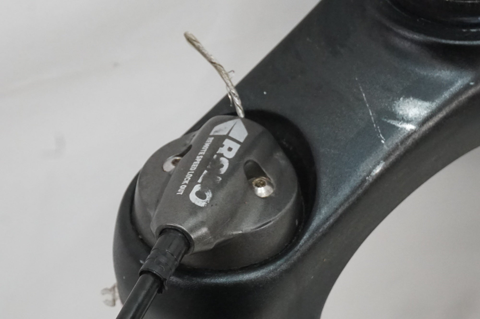 SR SUNTOUR 「エスアールサンツアー」 EPIXON 27.5 サスペンションフォーク / 大宮店