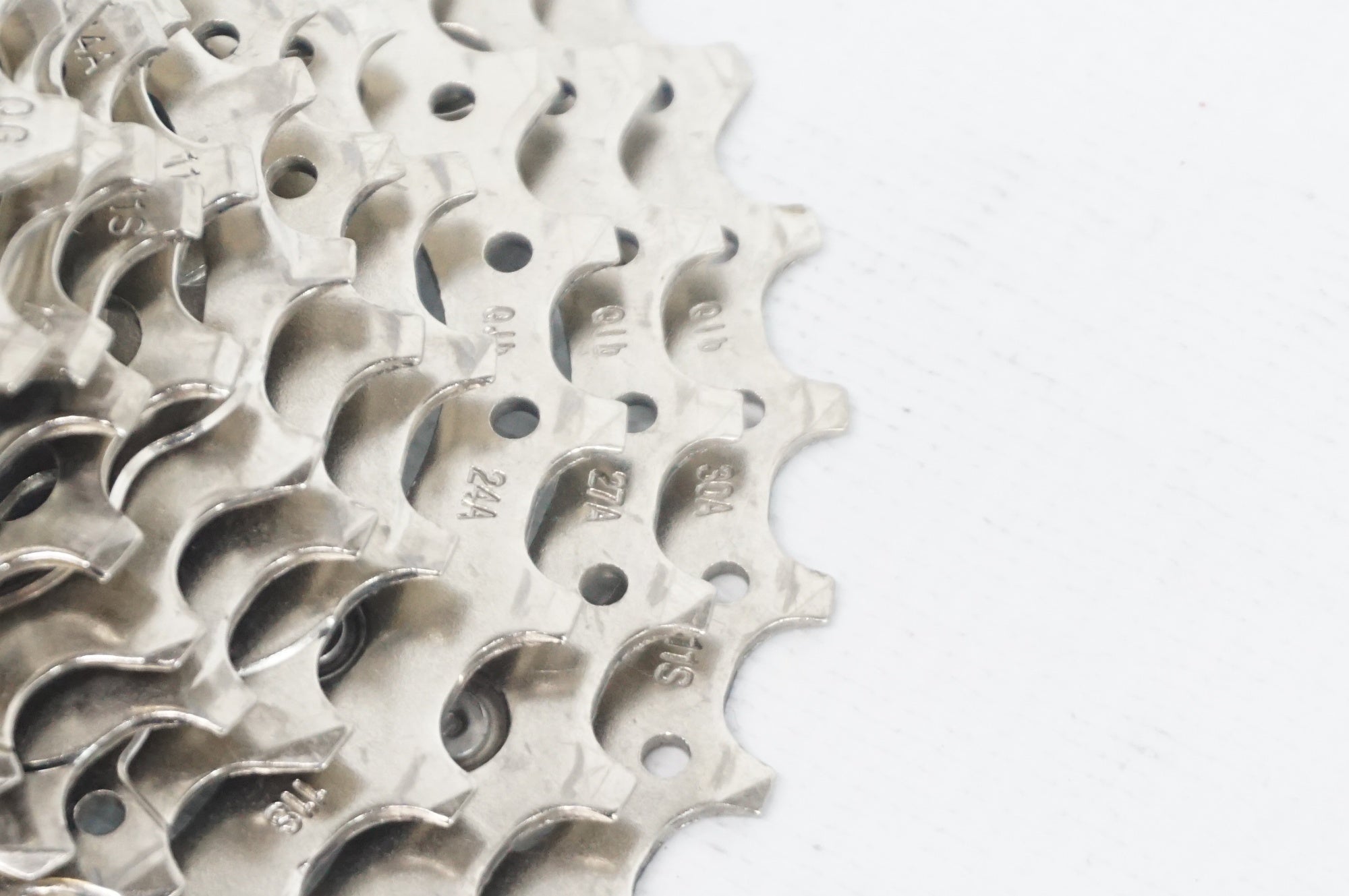 SHIMANO 「シマノ」 105 CS-R7000 11-30T スプロケット / 阪急塚口店