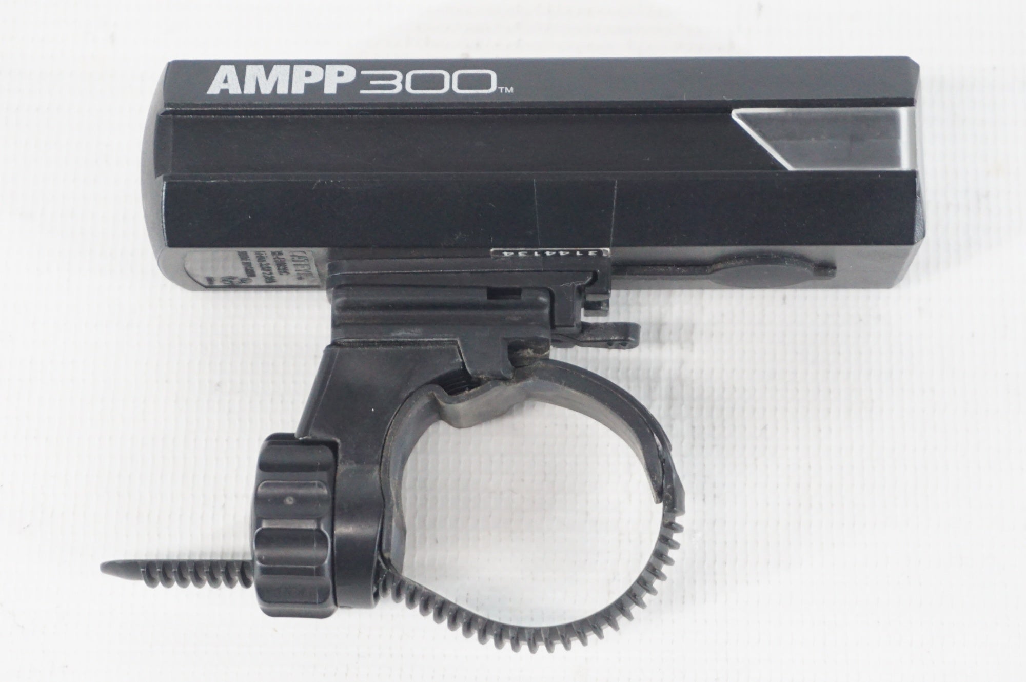 CATEYE 「キャットアイ」 AMPP300 フロントライト / 阪急塚口店