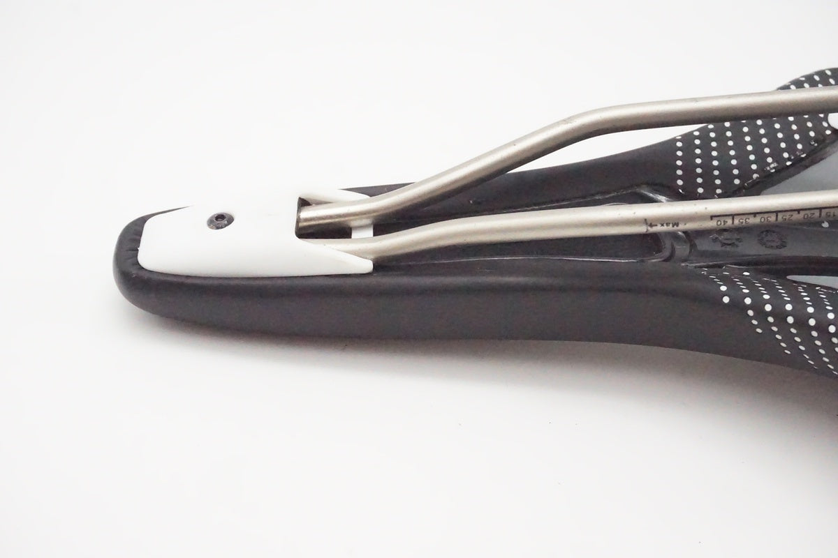 GIANT「ジャイアント」」 VL-1184 サドル/ 京都西院店