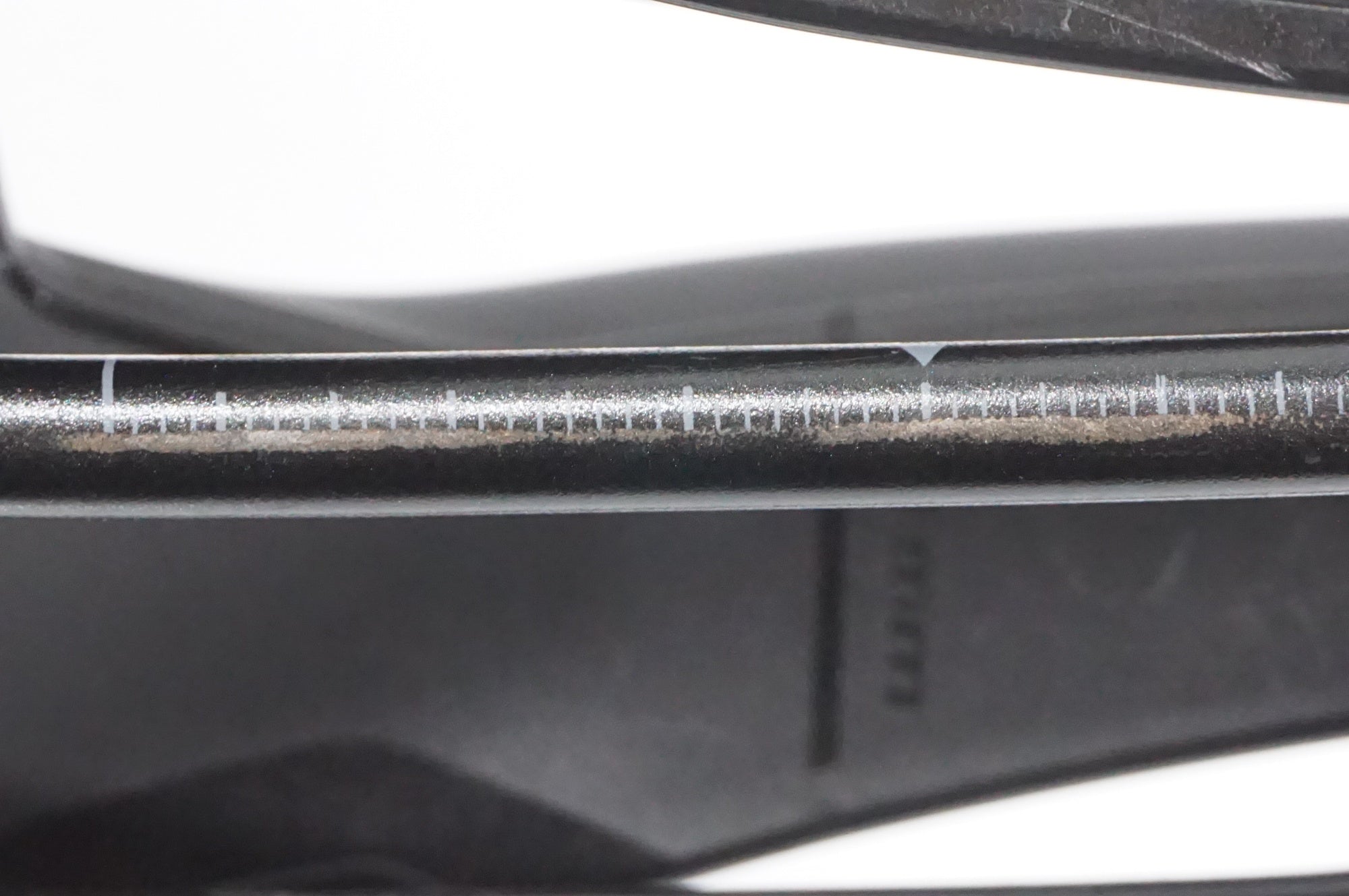 FIZIK 「フィジーク」 TEMPO ARGO R3 サドル / AKIBA店