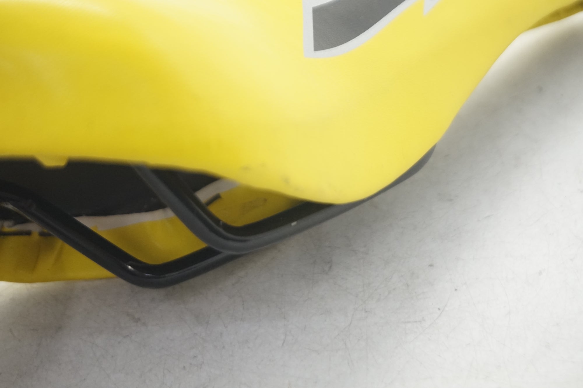 KUWAHARA 「クワハラ」 サドル / 大阪門真店