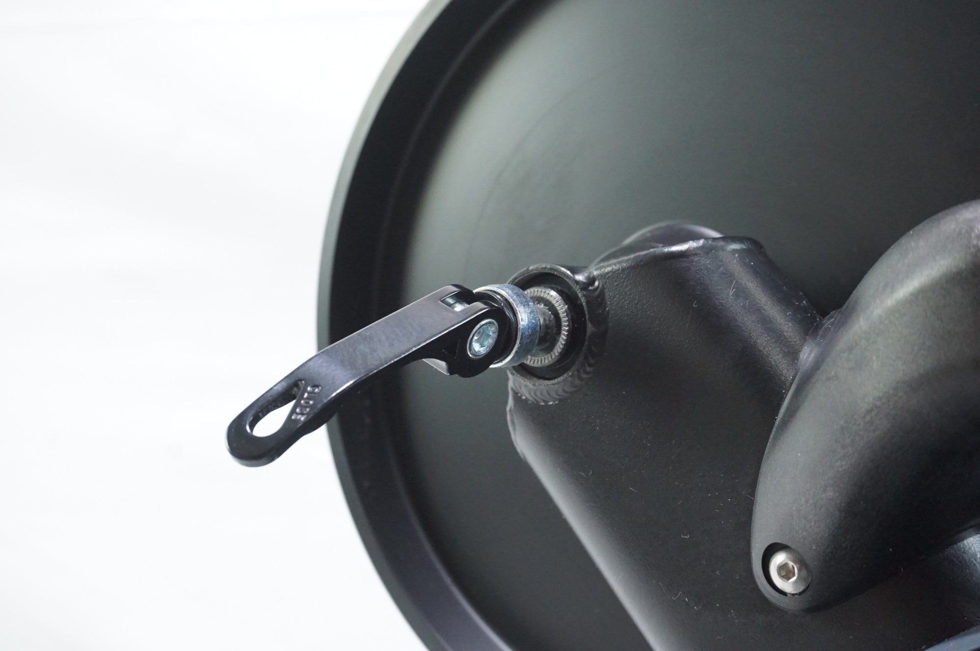 WAHOO 「ワフー」 KICKR V5 WF113 サイクルトレーナー / 中目黒店