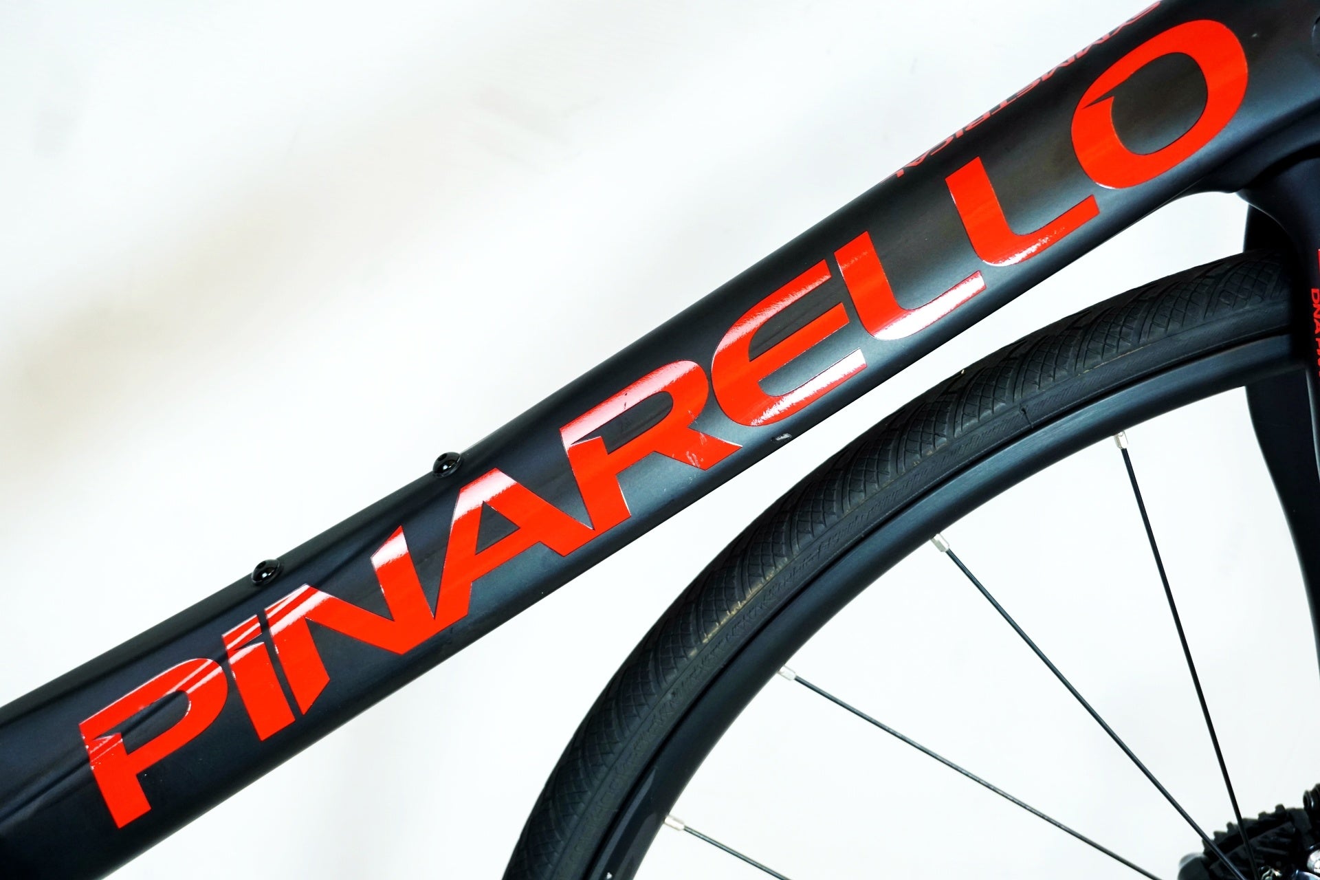 PINARELLO 「ピナレロ」 RAZHA DISK 2022年モデル ロードバイク / 有明