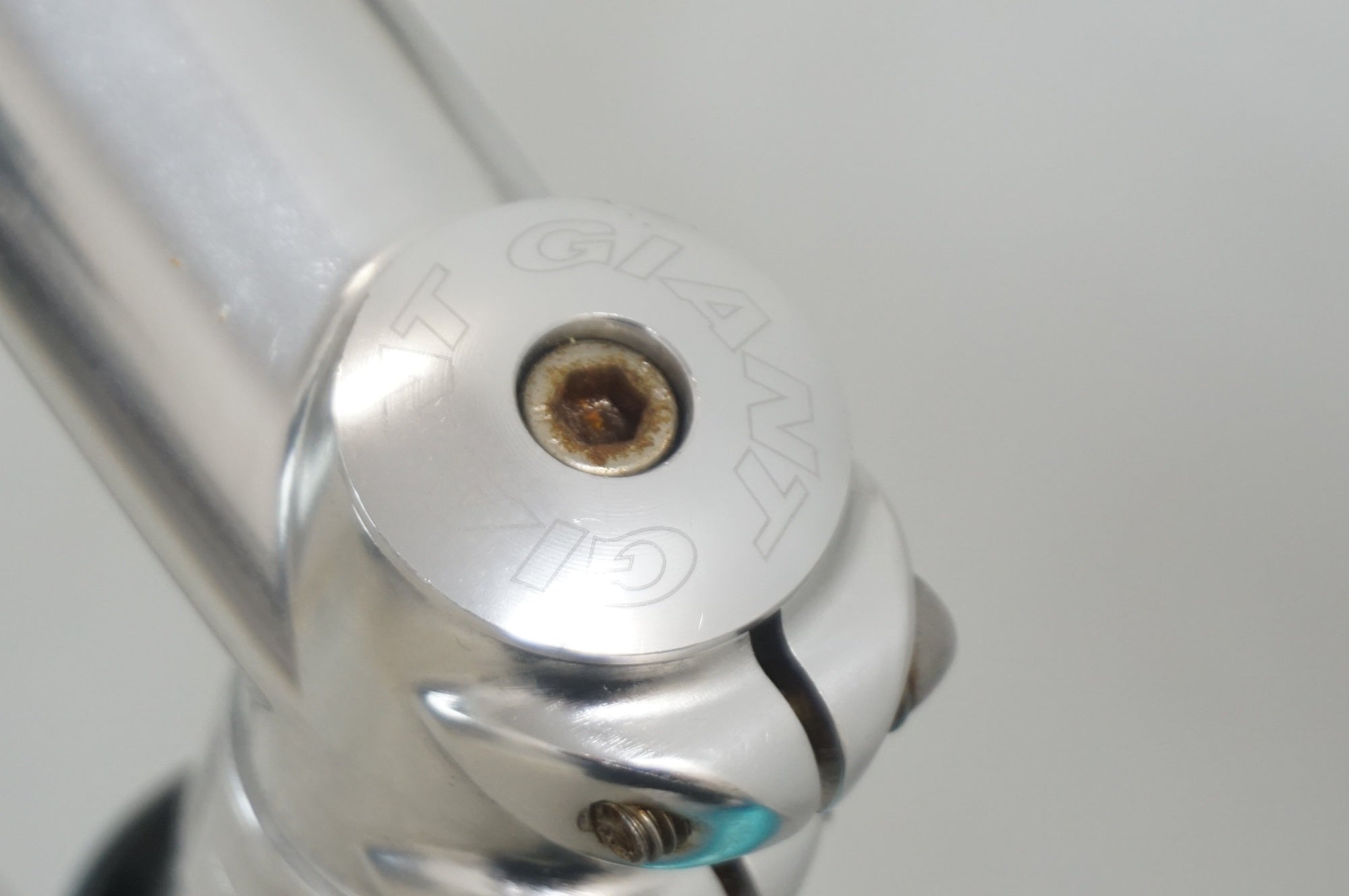 GIANT 「ジャイアント」 ESCAPE R3 2019年モデル クロスバイク / 福岡店