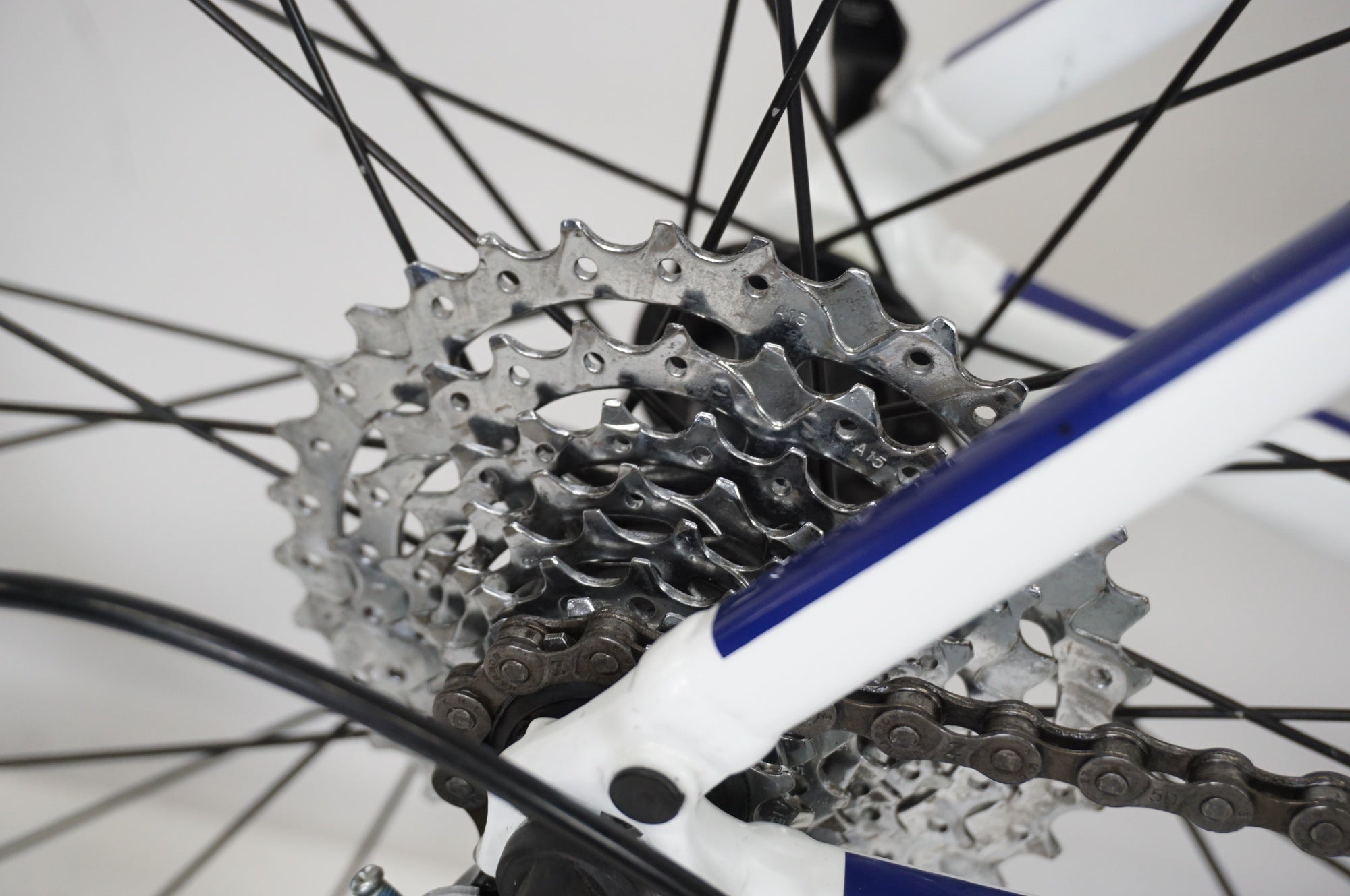 GIANT 「ジャイアント」 DEFY4 2015年モデル ロードバイク