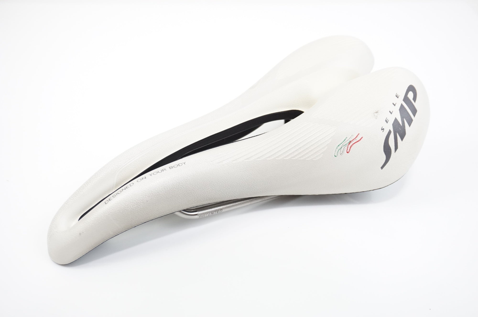 SELLE SMP 「セラ エスエムピー」 HYBRID サドル / 中目黒店