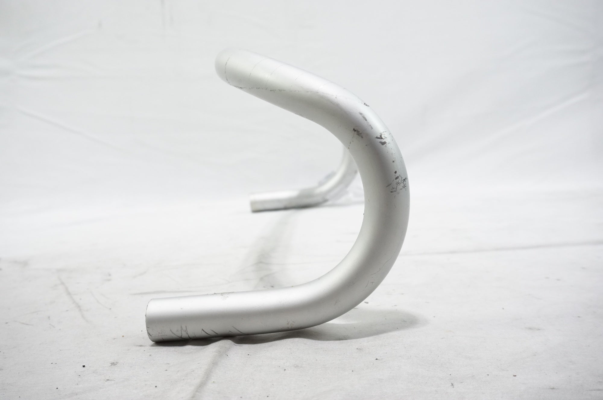 CINELLI 「チネリ」 CRITERIUM Φ26.0 420mm ハンドル / 中目黒店