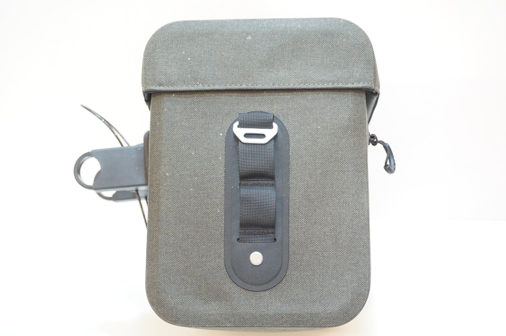 BROOKS 「ブルックス」 SCAPE HANDLEBAR CASE 8L ハンドルバッグ / 浦和ベース