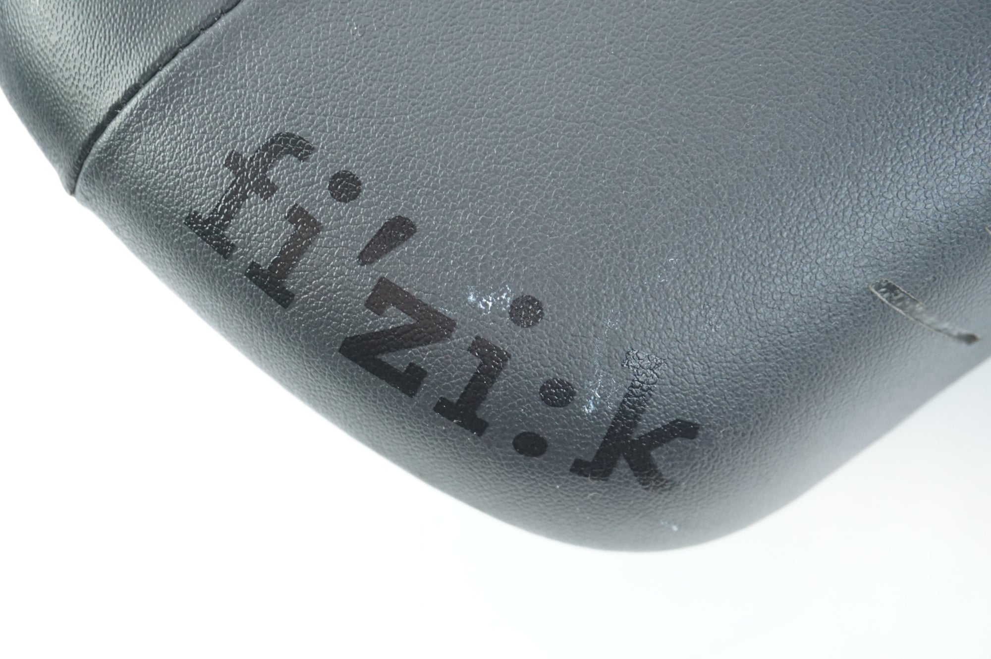 FIZIK 「フィジーク」 ANTARES R7 サドル / 中目黒店