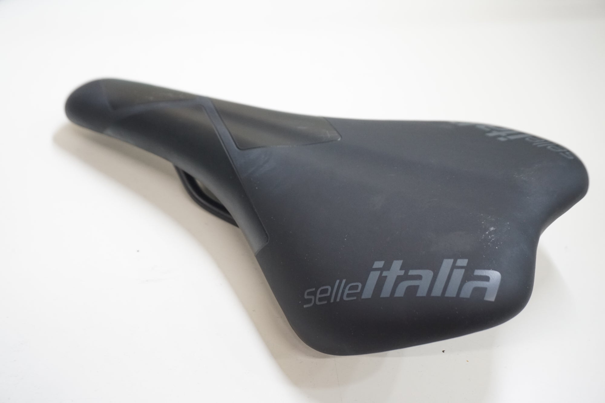 SELLE ITALIA 「セラ イタリア」 X3 サドル / 大宮店