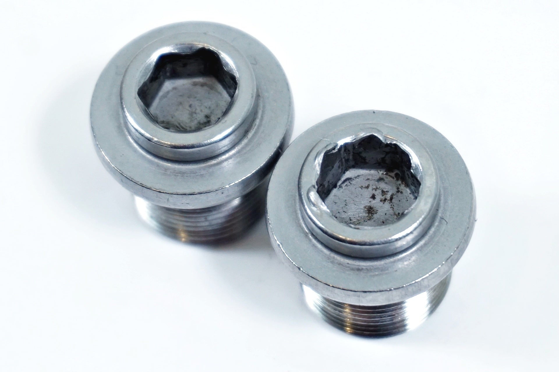 SHIMANO 「シマノ」 105 FC-5501 170mm 53-39T クランクセット / 有明ガーデン店