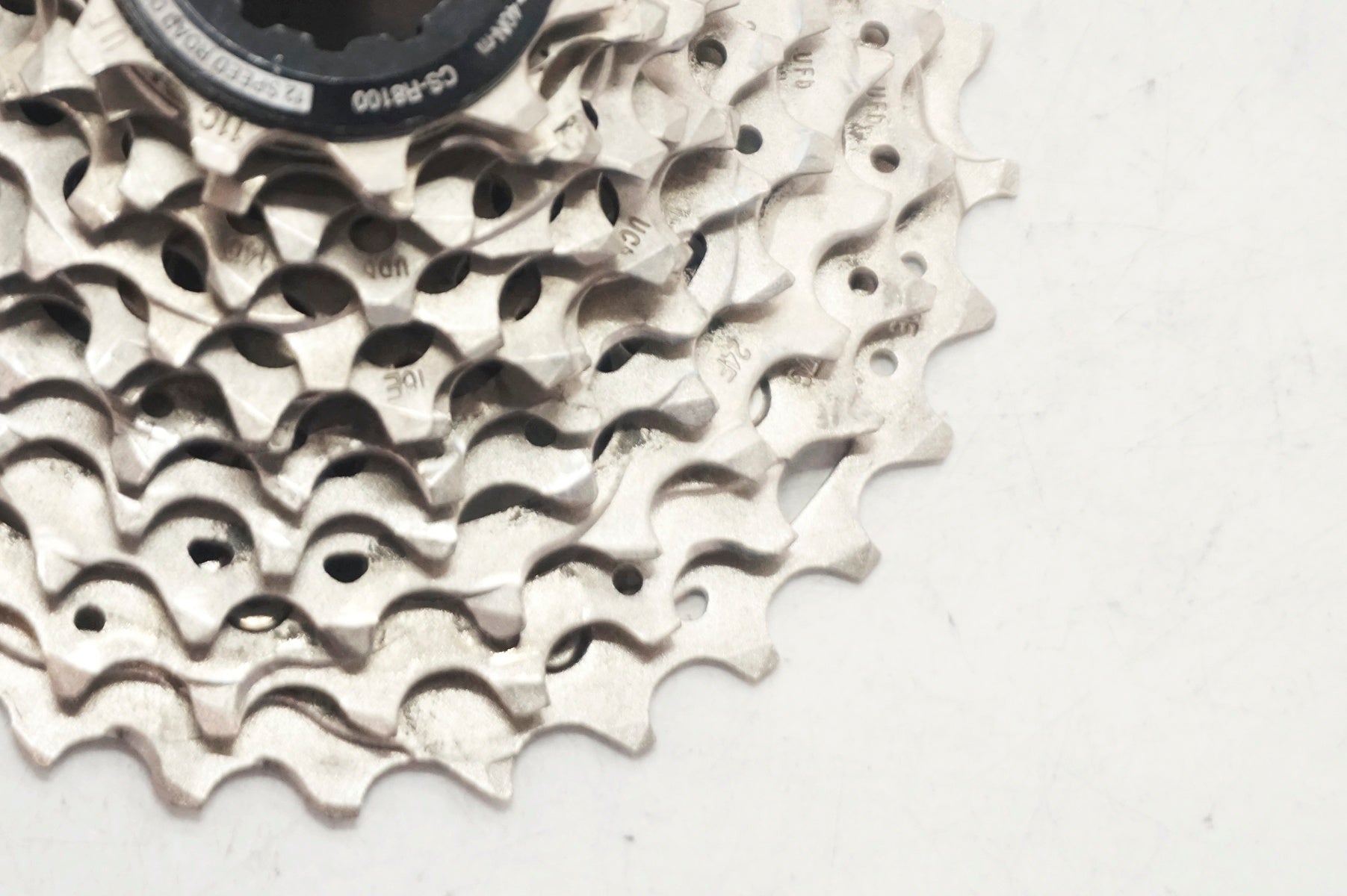 SHIMANO 「シマノ」 ULTEGRA CS-R8100 11-30T スプロケット / 大阪門真店