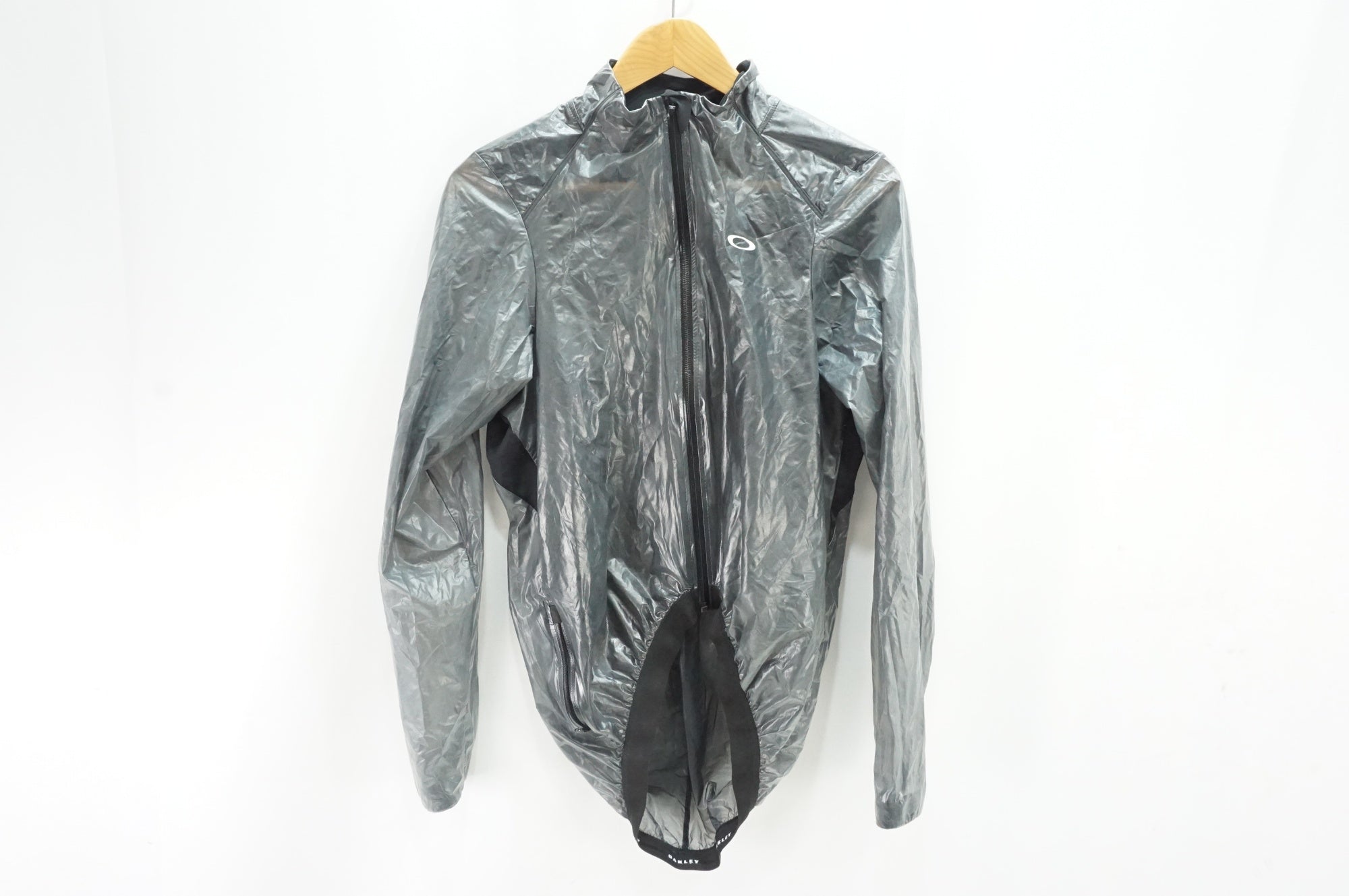 OAKLEY 「オークリー」 Mサイズ ウインドブレーカー / 大宮店