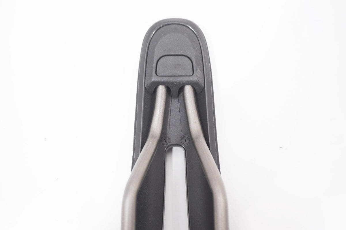 FIZIK 「フィジーク」 ANTARES VENTO R3 サドル / バイチャリ世田谷店